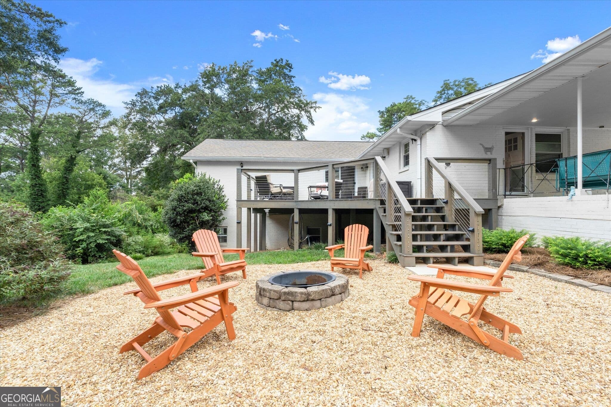 4 bedroom, 3 bathroom, 3,100 sq ft single family residence for sale at 6350 N Hampton Drive, Sandy Springs, GA 30328 — photo 6