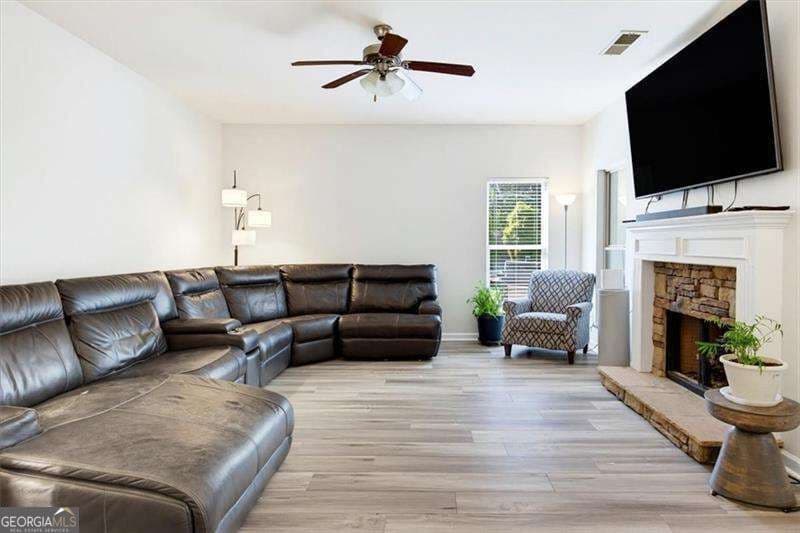5 bedroom, 3 bathroom, 3,590 sq ft single family residence for sale at 5105 Olive Branch Circle, Powder Springs, GA 30127 — photo 10