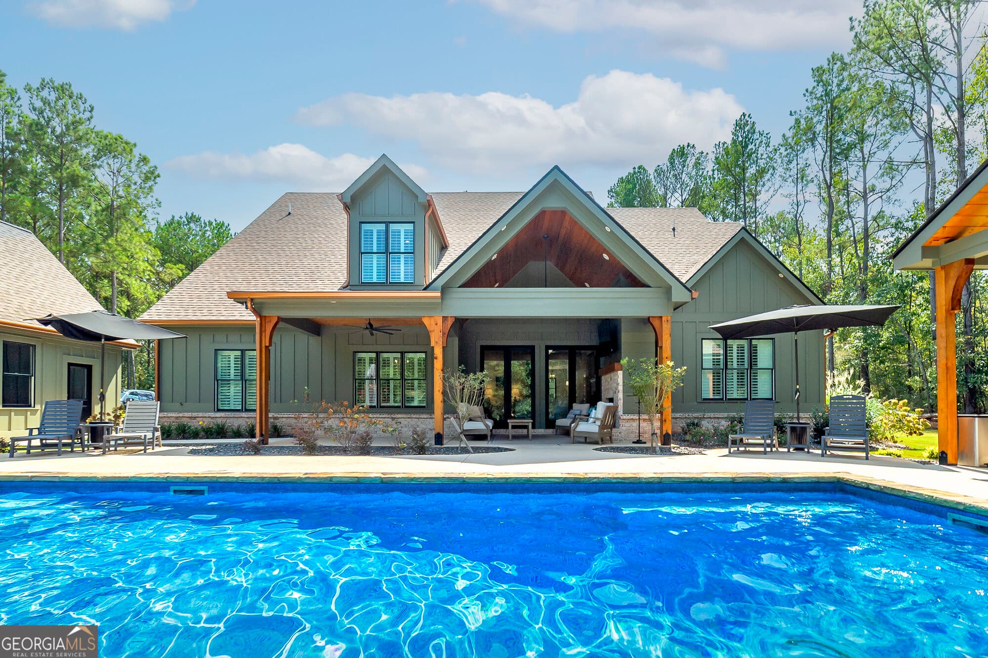 5 bedroom, 4 bathroom, 4,200 sq ft single family residence for sale at 478 Blue Store Road, Forsyth, GA 31029 — photo 6