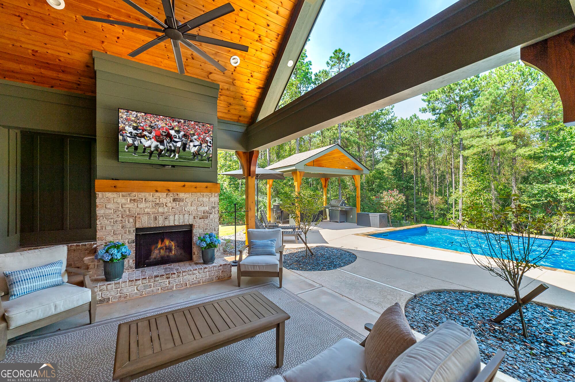 5 bedroom, 4 bathroom, 4,200 sq ft single family residence for sale at 478 Blue Store Road, Forsyth, GA 31029 — photo 7