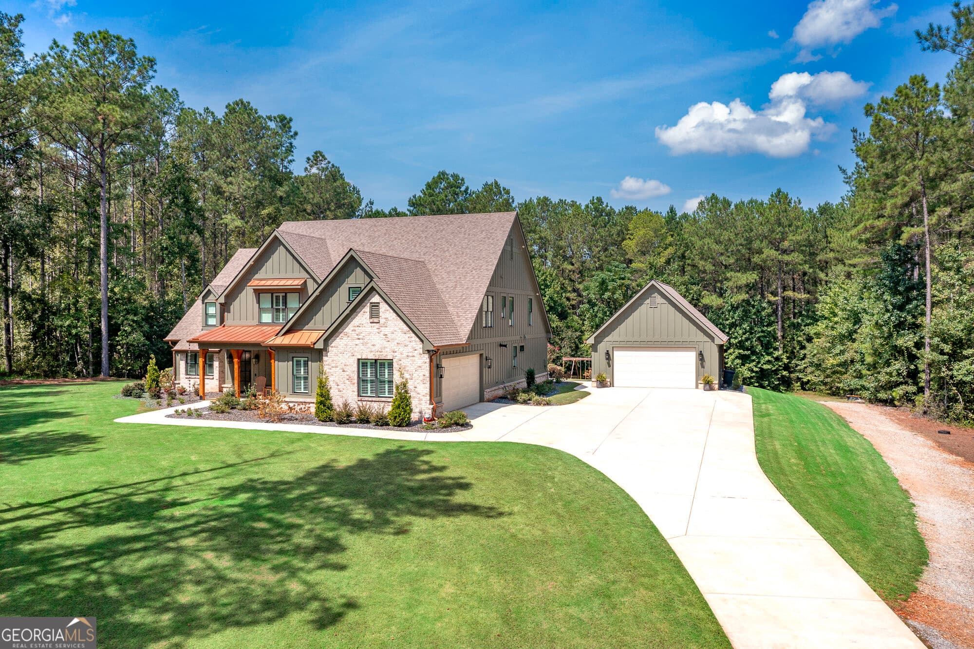 5 bedroom, 4 bathroom, 4,200 sq ft single family residence for sale at 478 Blue Store Road, Forsyth, GA 31029 — photo 5