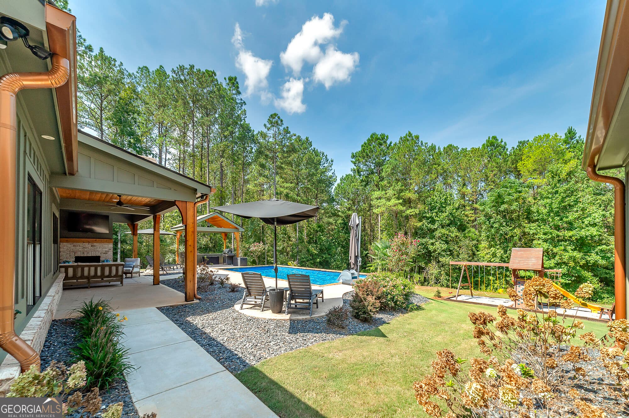 5 bedroom, 4 bathroom, 4,200 sq ft single family residence for sale at 478 Blue Store Road, Forsyth, GA 31029 — photo 9