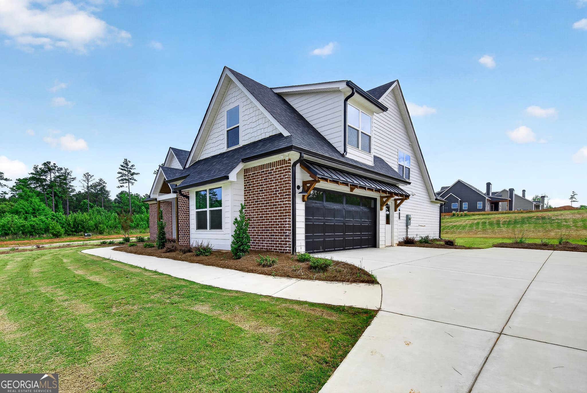 4 bedroom, 3.5 bathroom, 2,908 sq ft single family residence for sale at 360 Cammie Way, Williamson, GA 30292 — photo 7