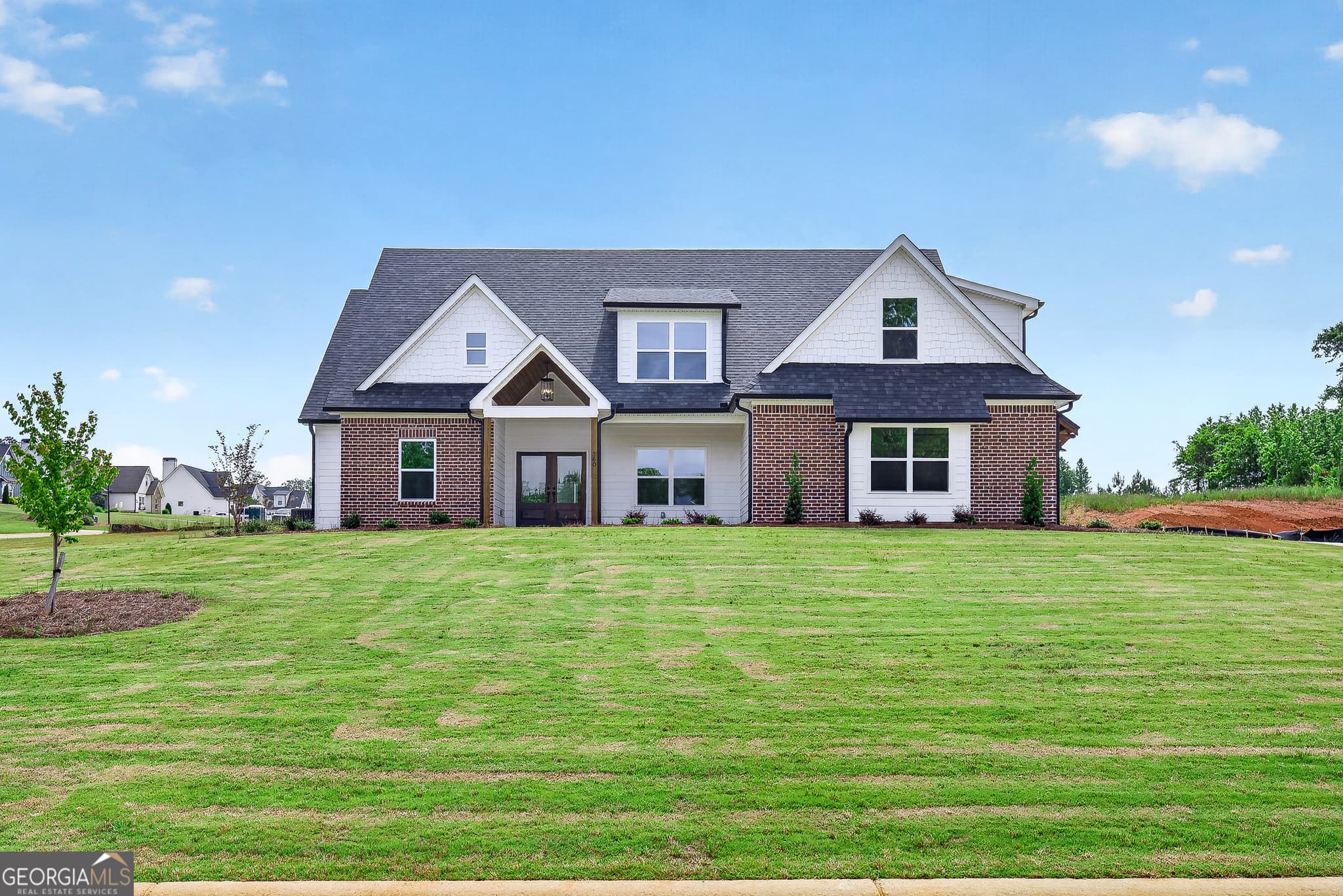 4 bedroom, 3.5 bathroom, 2,908 sq ft single family residence for sale at 360 Cammie Way, Williamson, GA 30292