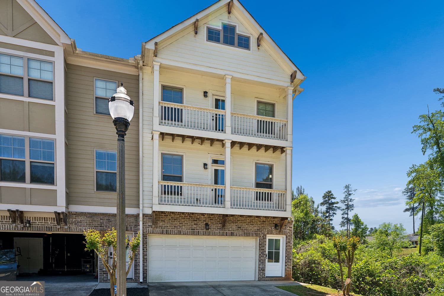 3 bedroom, 3.5 bathroom, 1,804 sq ft townhouse for rent at 2424 Misty Hollow Place, Atlanta, GA 30337 for $3,000 a month — photo 1 of 34