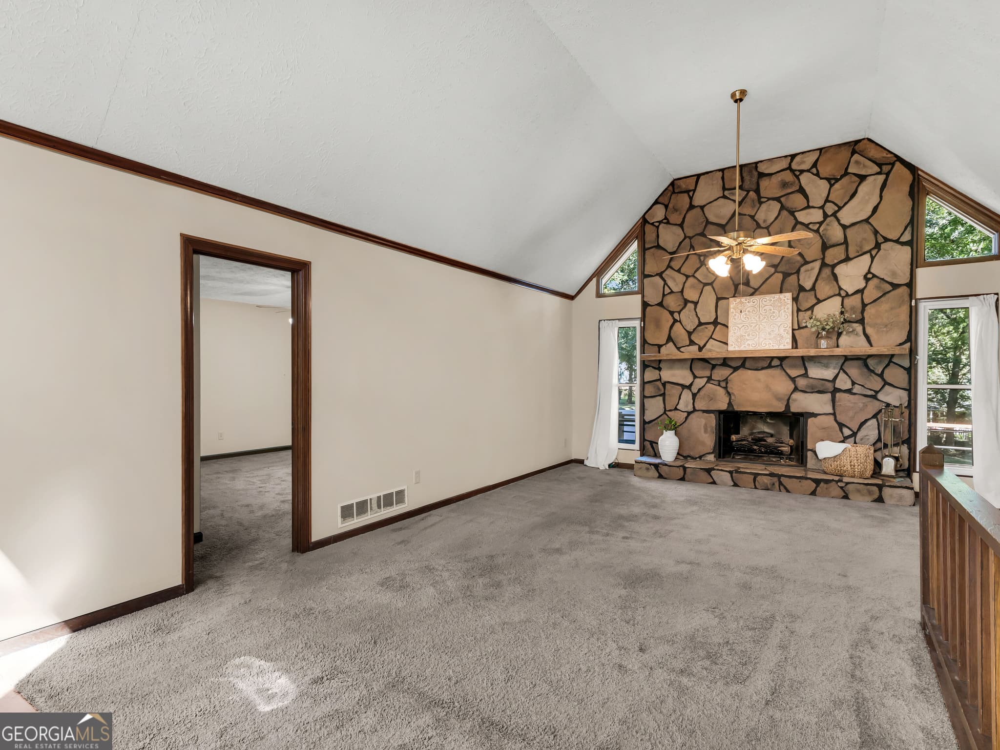 3 bedroom, 2 bathroom, 1,593 sq ft single family residence for sale at 2735 Austin Lane, Jonesboro, GA 30236 — photo 3