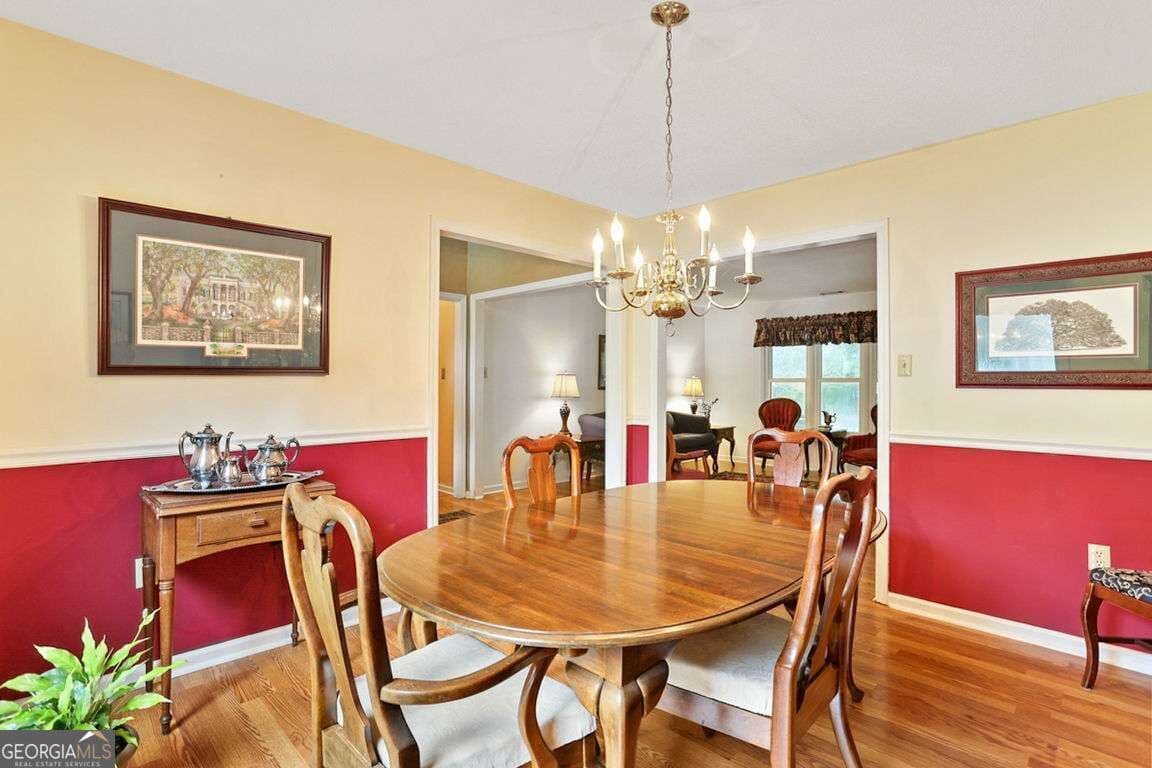 3 bedroom, 2 bathroom, 1,913 sq ft single family residence for sale at 105 Farringdon Circle, Savannah, GA 31410 — photo 9