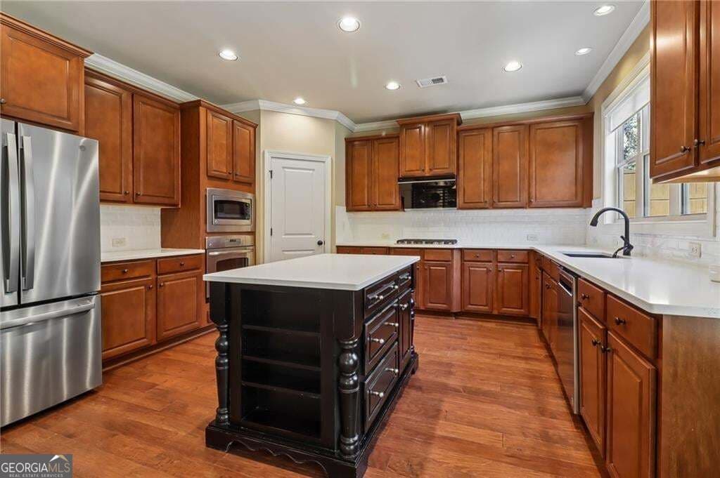 5 bedroom, 4 bathroom, 3,257 sq ft single family residence for sale at 1146 Whisper Cove Drive, Buford, GA 30518 — photo 9