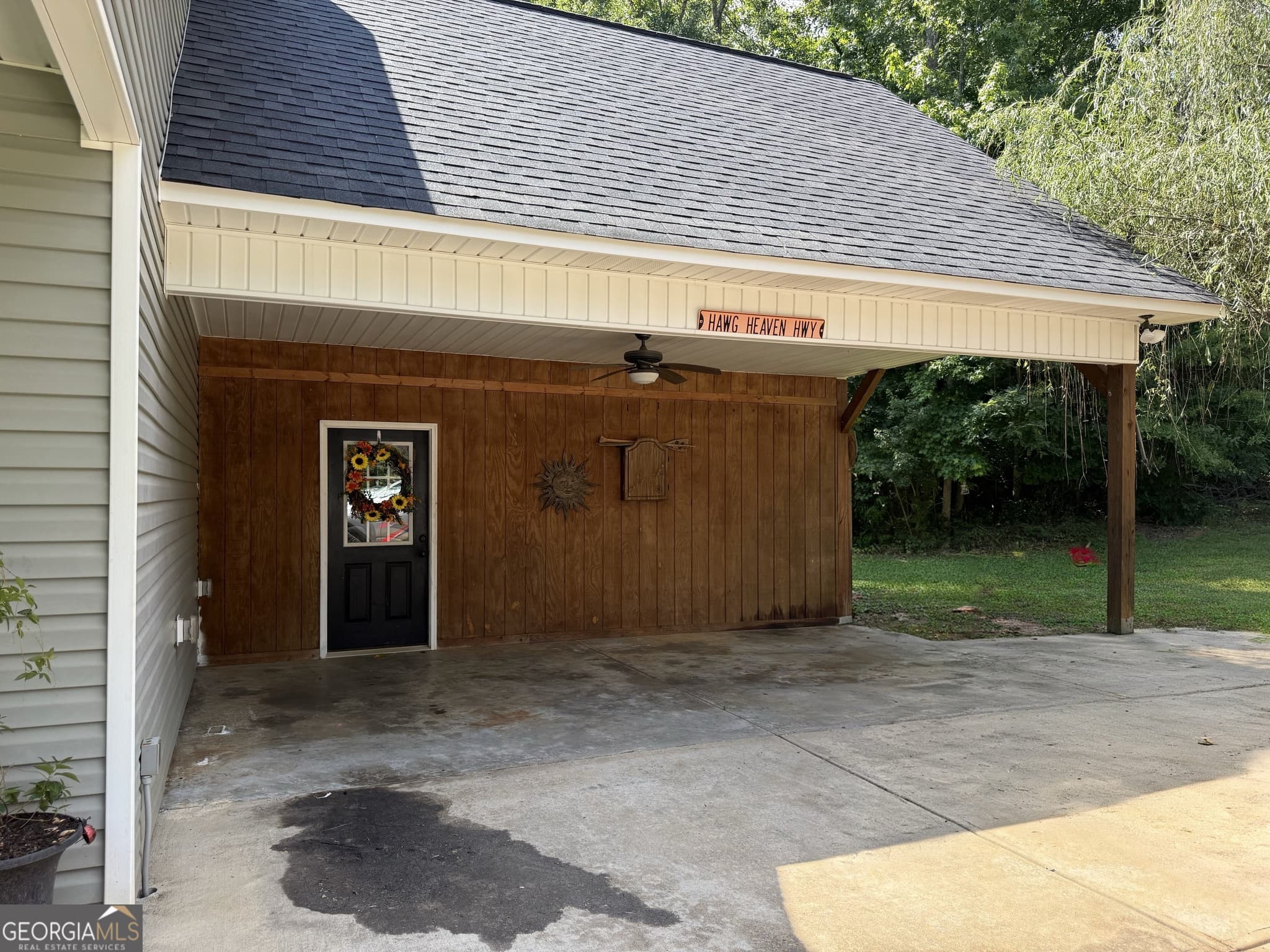 4 bedroom, 2.5 bathroom, 1,960 sq ft single family residence for sale at 408 Bowen Road, Milner, GA 30257 — photo 2