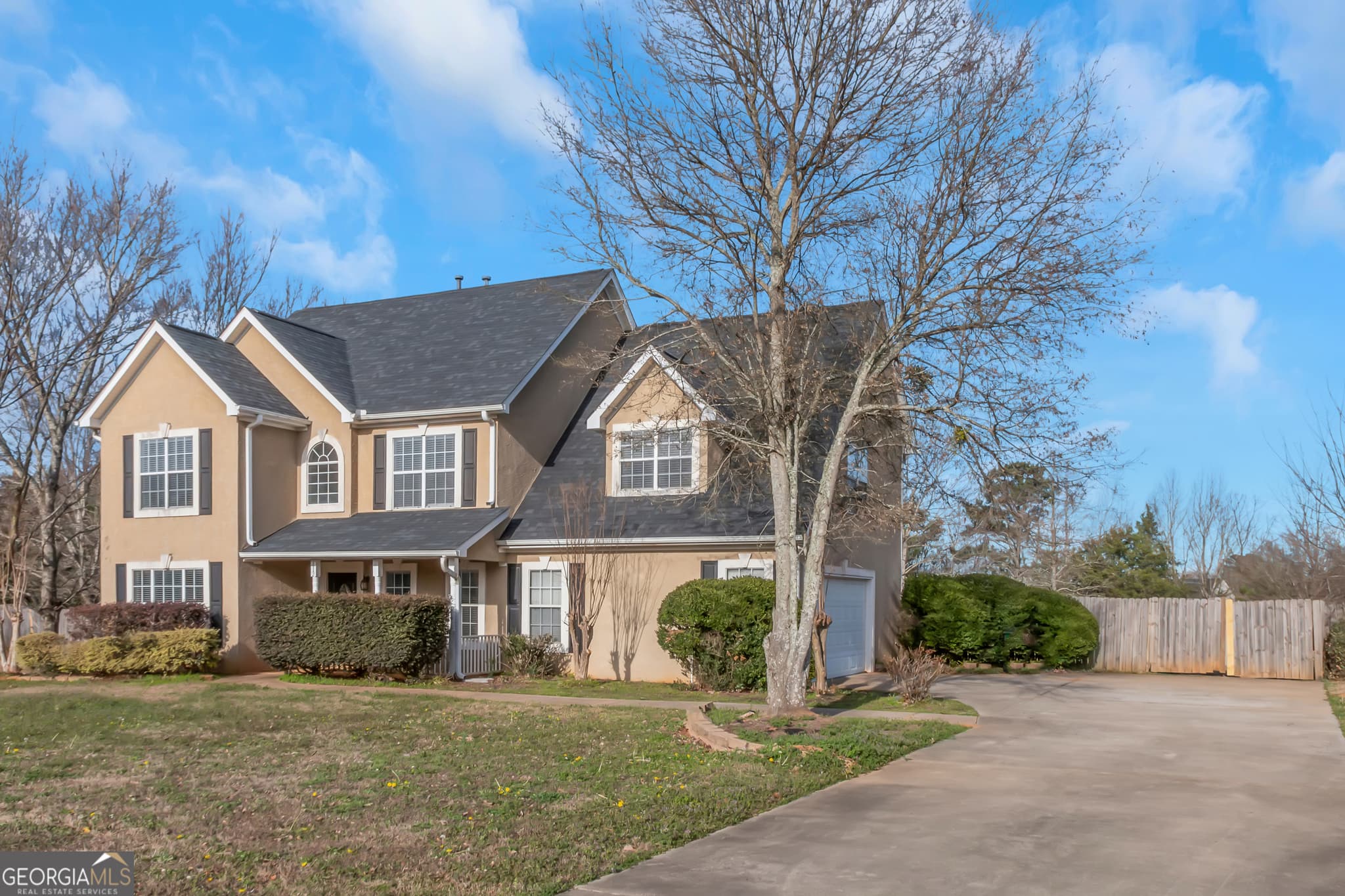 4 bedroom, 2.5 bathroom, 2,397 sq ft single family residence for sale at 112 Wyckliffe Drive, Locust Grove, GA 30248 — photo 3