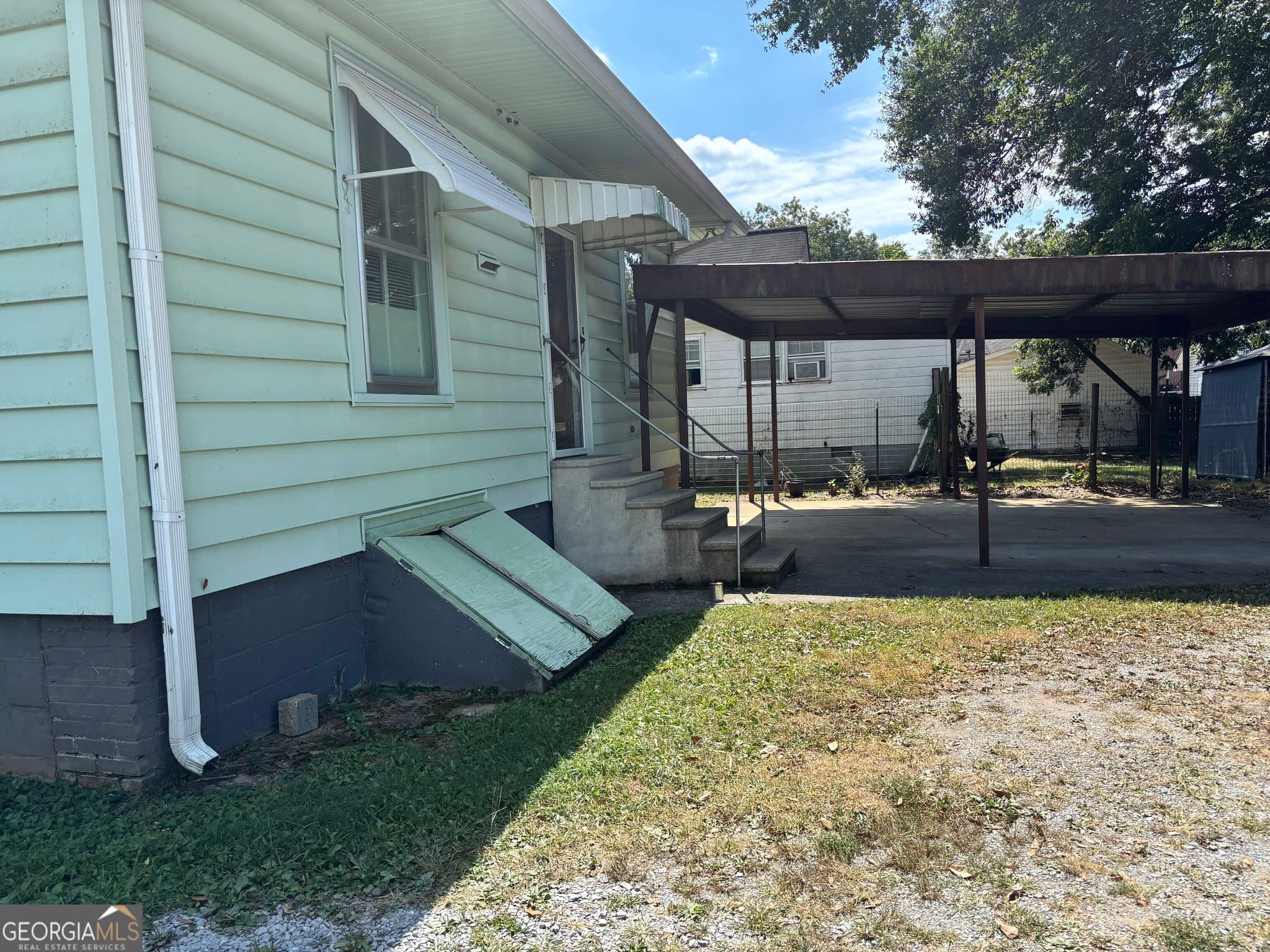 2 bedroom, 1 bathroom, 1,152 sq ft single family residence for rent at 109 Newcomb Street, Rockmart, GA 30153 for $1,100 a month — photo 2