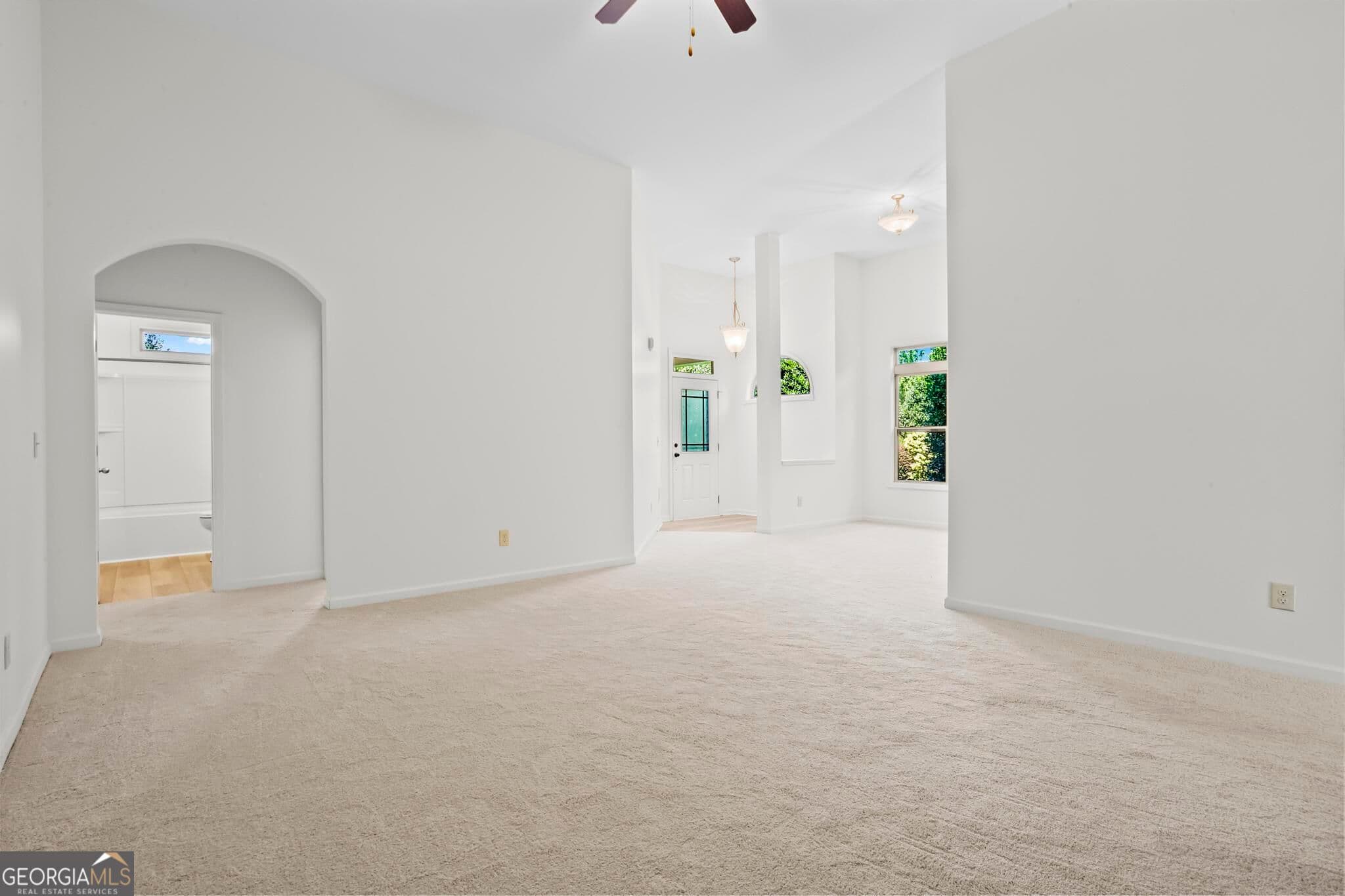 3 bedroom, 2 bathroom, 1,905 sq ft single family residence for sale at 152 Stonebridge Crossing, Newnan, GA 30265 — photo 8