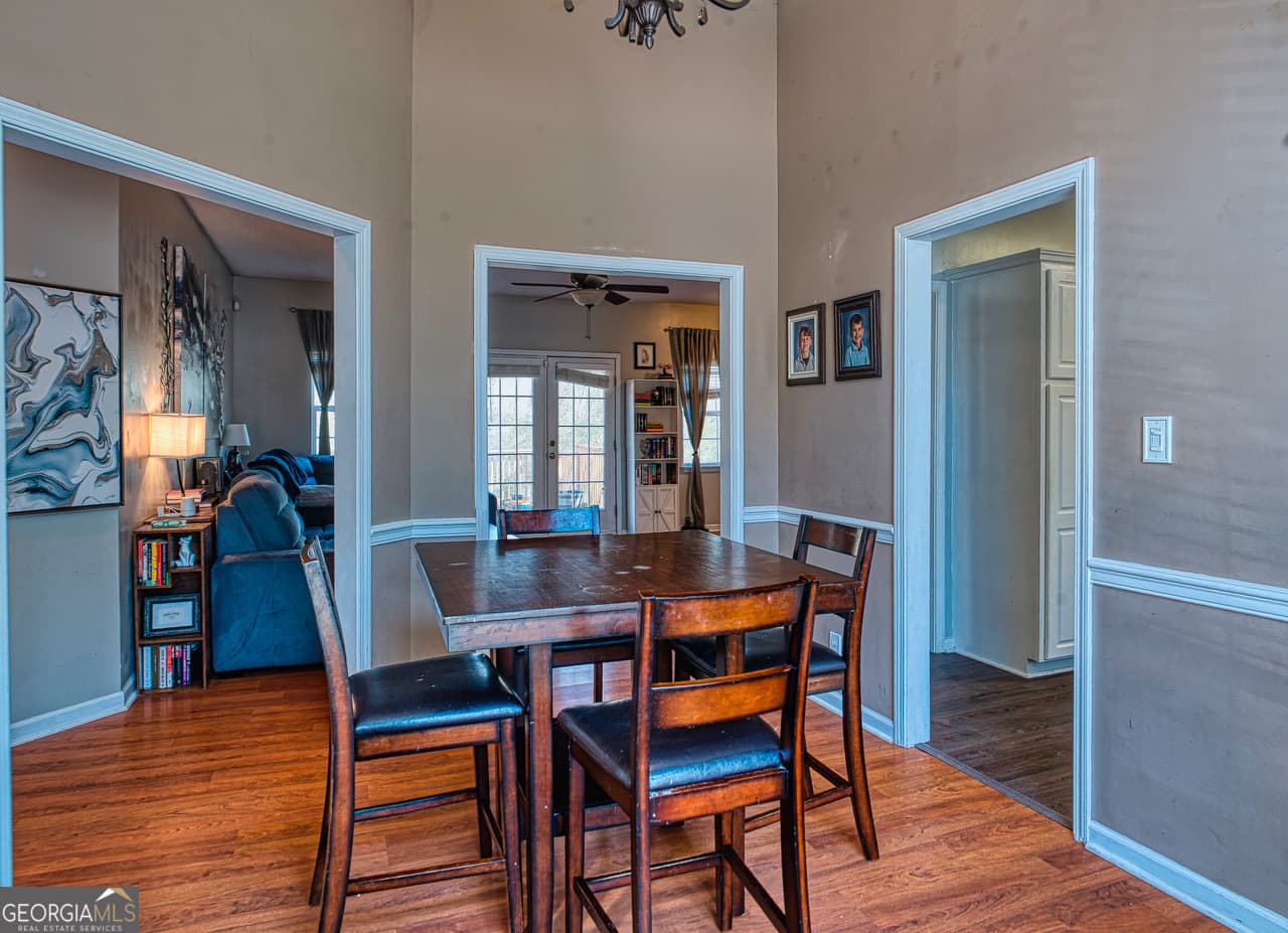 3 bedroom, 2 bathroom, 1,655 sq ft single family residence for sale at 221 Pendleton Court, Macon, GA 31216 — photo 4