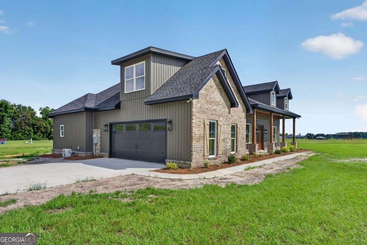 4 bedroom, 2 bathroom, 2,277 sq ft single family residence for sale at 3634 Highway 121, Blackshear, GA 31516 — photo 7