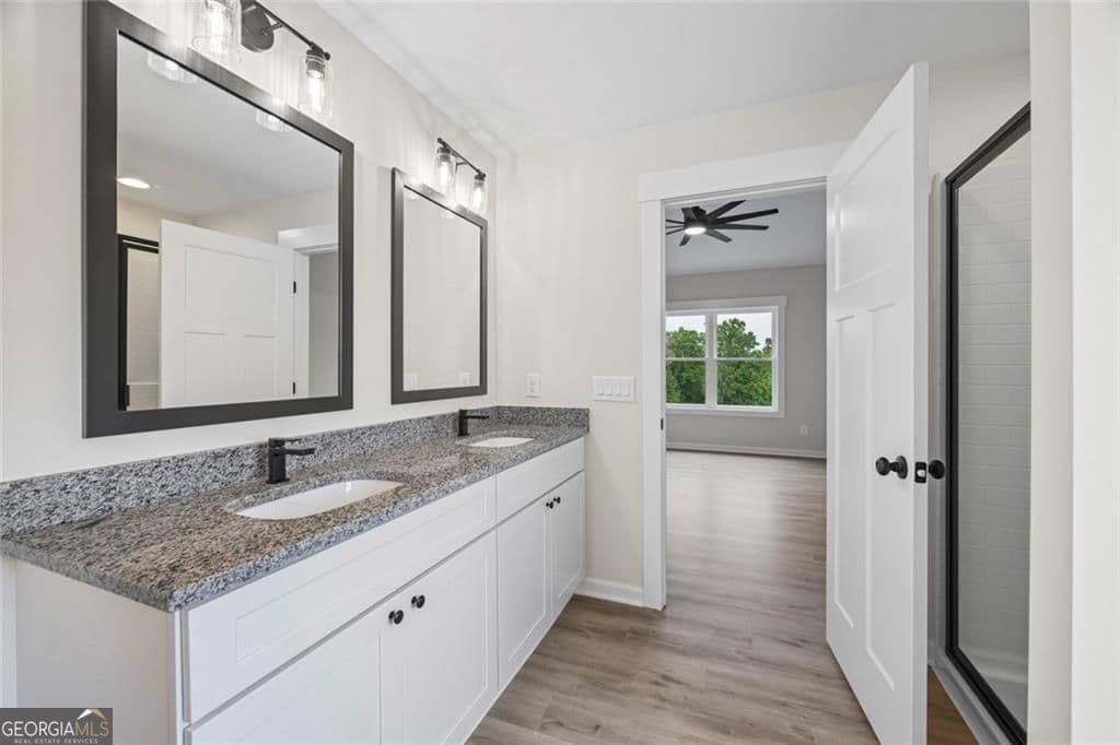3 bedroom, 2 bathroom, 1,516 sq ft single family residence for sale at 731 Racetrack Road, Toccoa, GA 30577 — photo 5