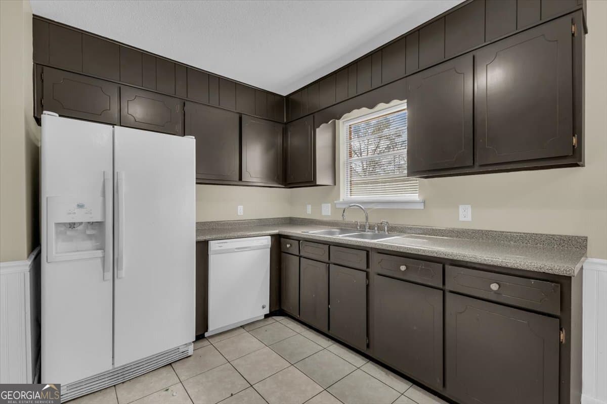 3 bedroom, 2 bathroom, 1,274 sq ft single family residence for sale at 121 Deerwood Court, Hinesville, GA 31313 — photo 9
