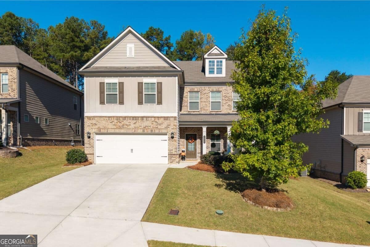 5 bedroom, 4 bathroom, 2,842 sq ft single family residence for sale at 1826 Holman Forest Drive, Hoschton, GA 30548 — photo 2