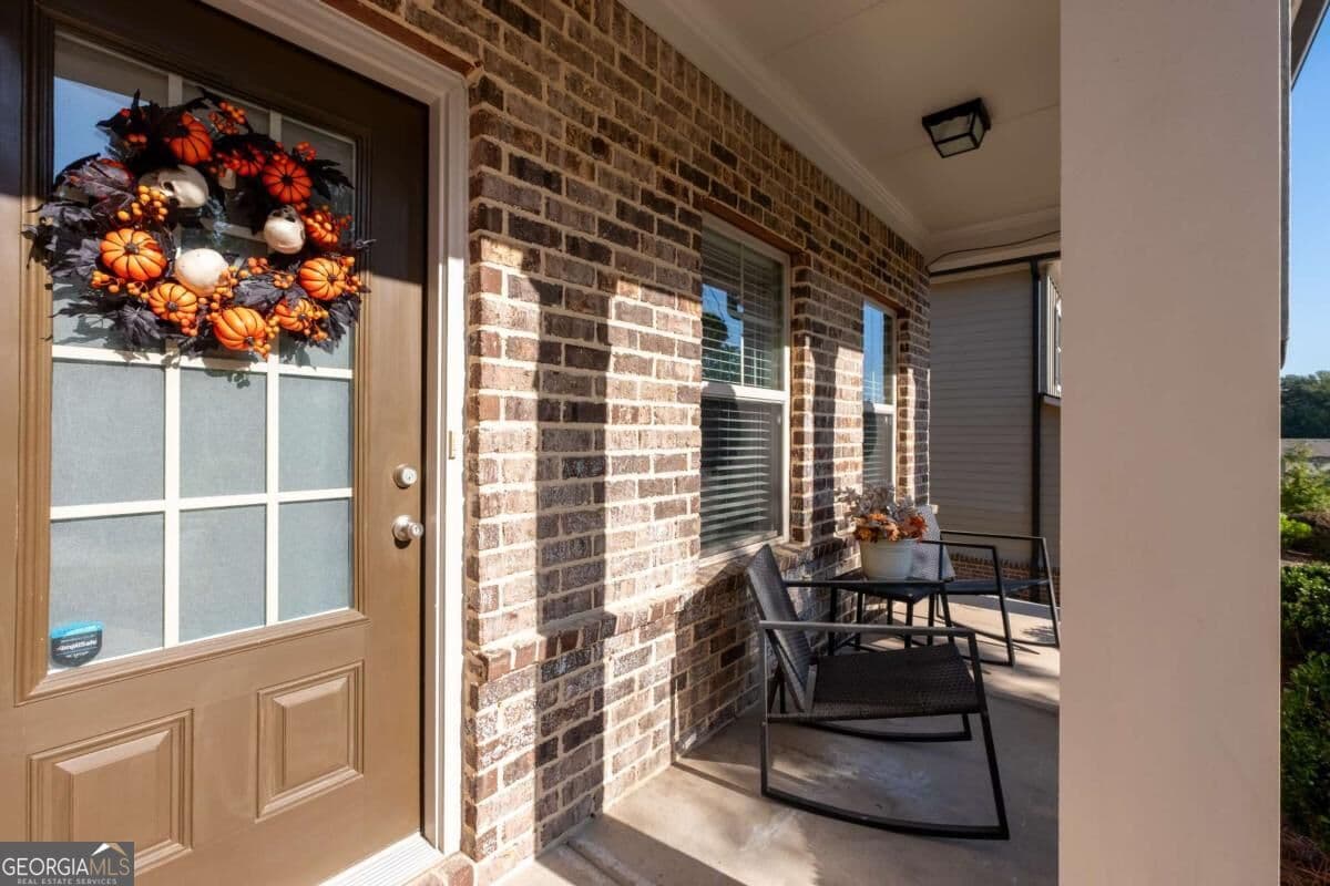5 bedroom, 4 bathroom, 2,842 sq ft single family residence for sale at 1826 Holman Forest Drive, Hoschton, GA 30548 — photo 6