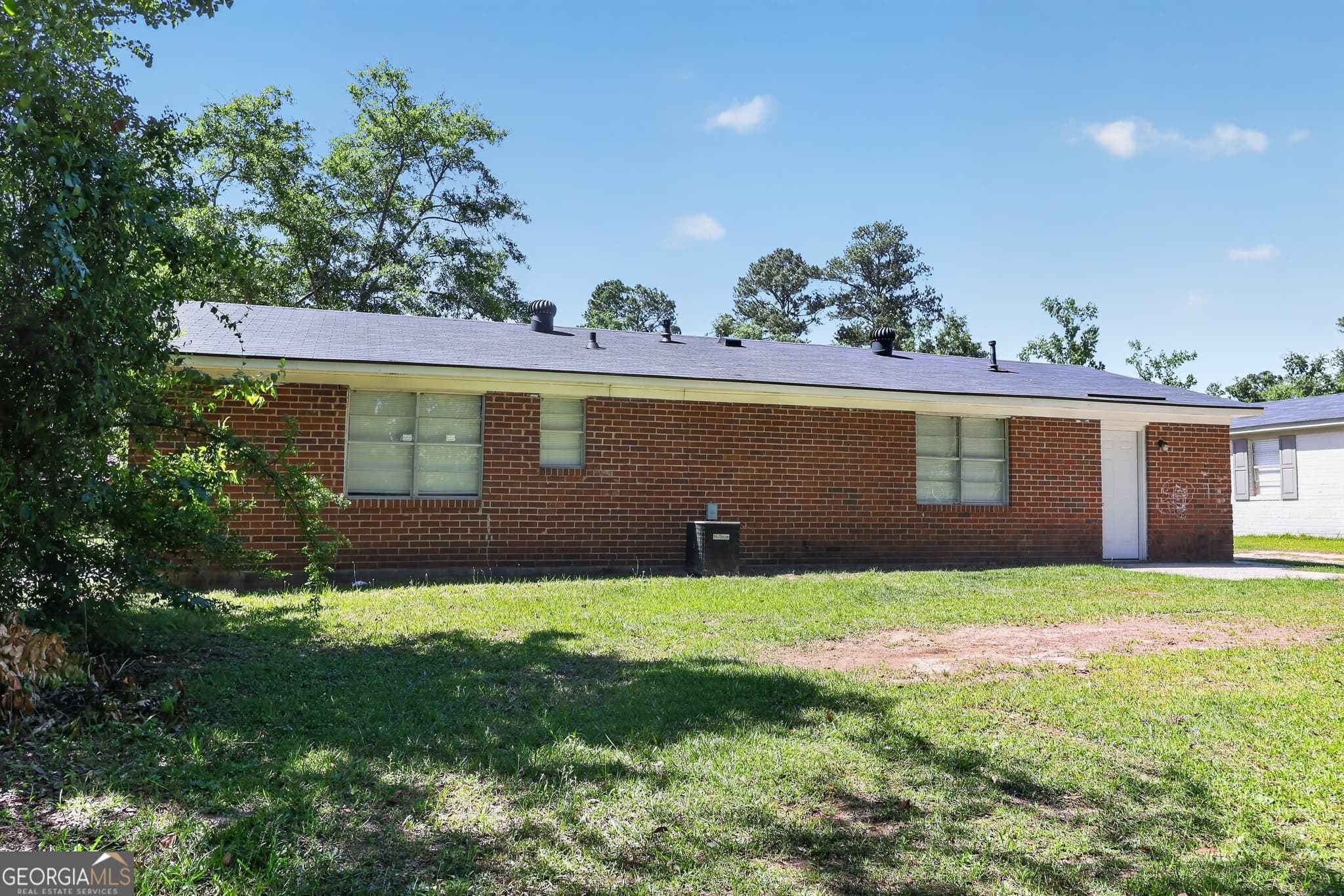 3 bedroom, 2 bathroom, 1,300 sq ft single family residence for sale at 3710 Massoit Drive, Augusta, GA 30906 — photo 5