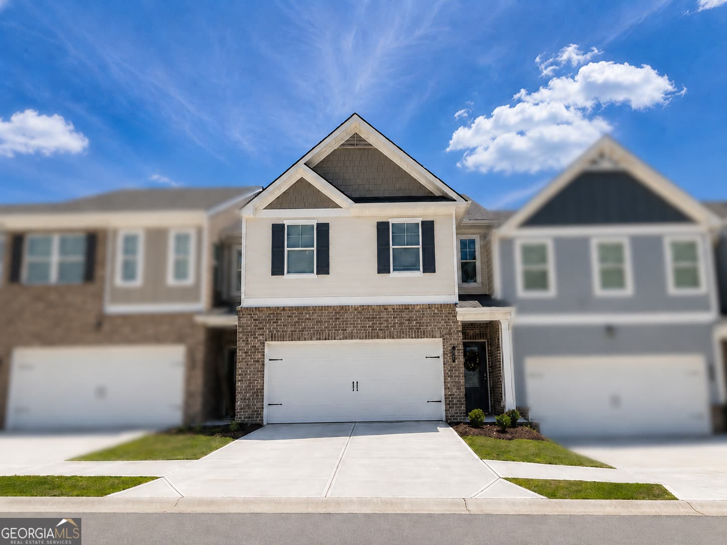 4 bedroom, 2.5 bathroom townhouse sold at 6375 Towhee Way, Morrow, GA 30260