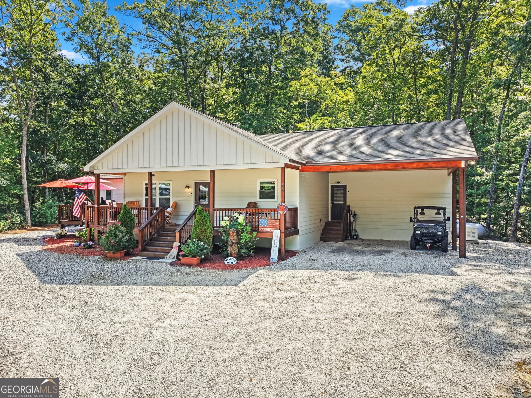 3 bedroom, 2.5 bathroom, 1,812 sq ft single family residence for sale at 613 Abby Lane, Clayton, GA 30525