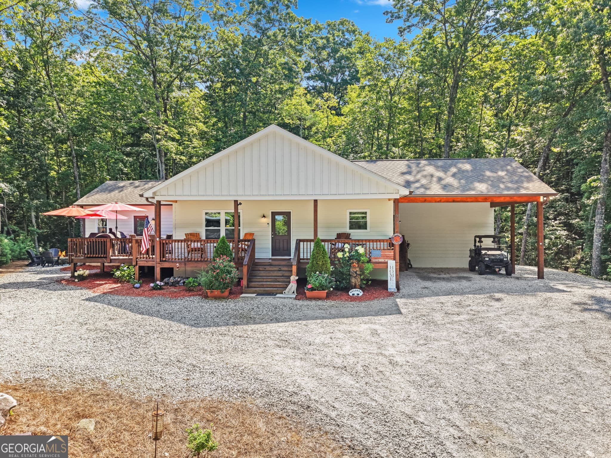 3 bedroom, 2.5 bathroom, 1,812 sq ft single family residence for sale at 613 Abby Lane, Clayton, GA 30525 — photo 5