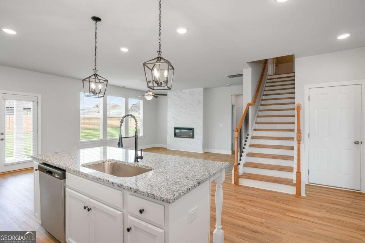 5 bedroom, 3 bathroom, 2,676 sq ft single family residence for sale at 12 Glengarry Court LOT 255, Adairsville, GA 30103 — photo 5