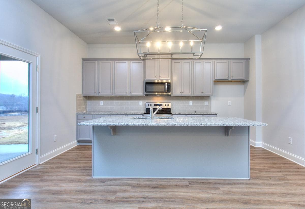 4 bedroom, 3.5 bathroom single family residence for sale at 154 Classic Overlook, Homer, GA 30547 — photo 4