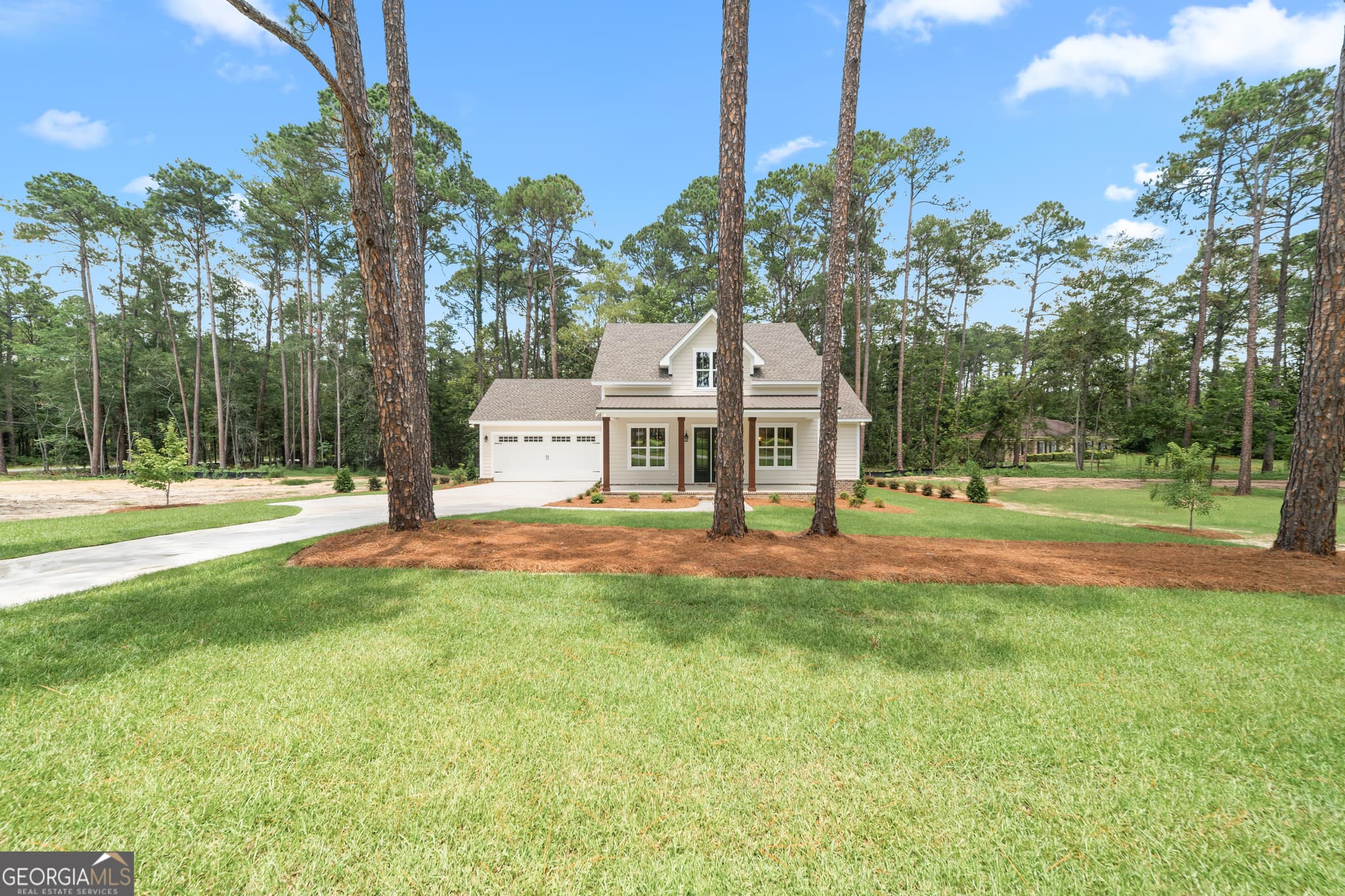 3 bedroom, 2 bathroom, 1,579 sq ft single family residence for sale at 28 Jef Road, Statesboro, GA 30458 — photo 2
