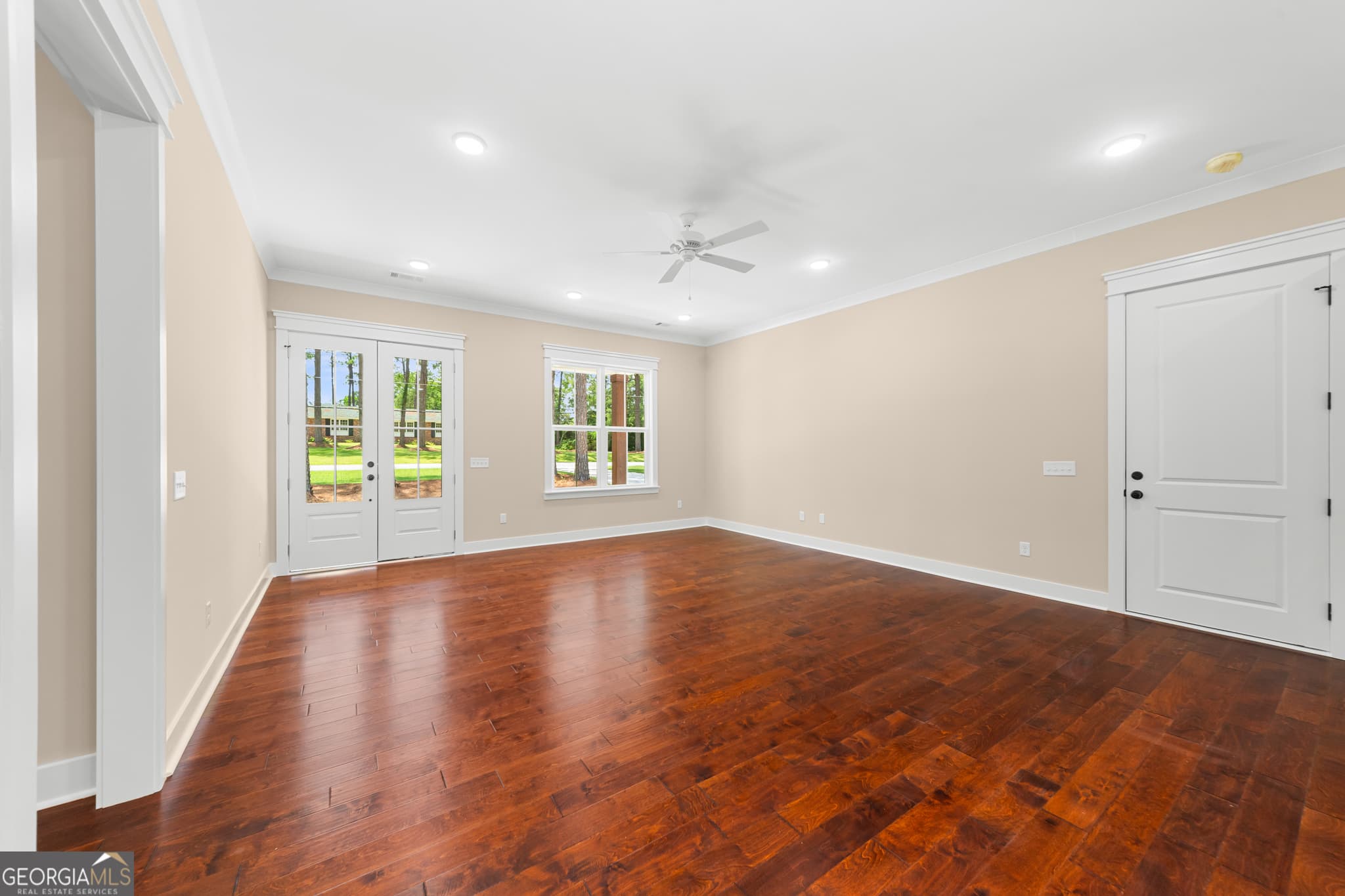 3 bedroom, 2 bathroom, 1,579 sq ft single family residence for sale at 28 Jef Road, Statesboro, GA 30458 — photo 6