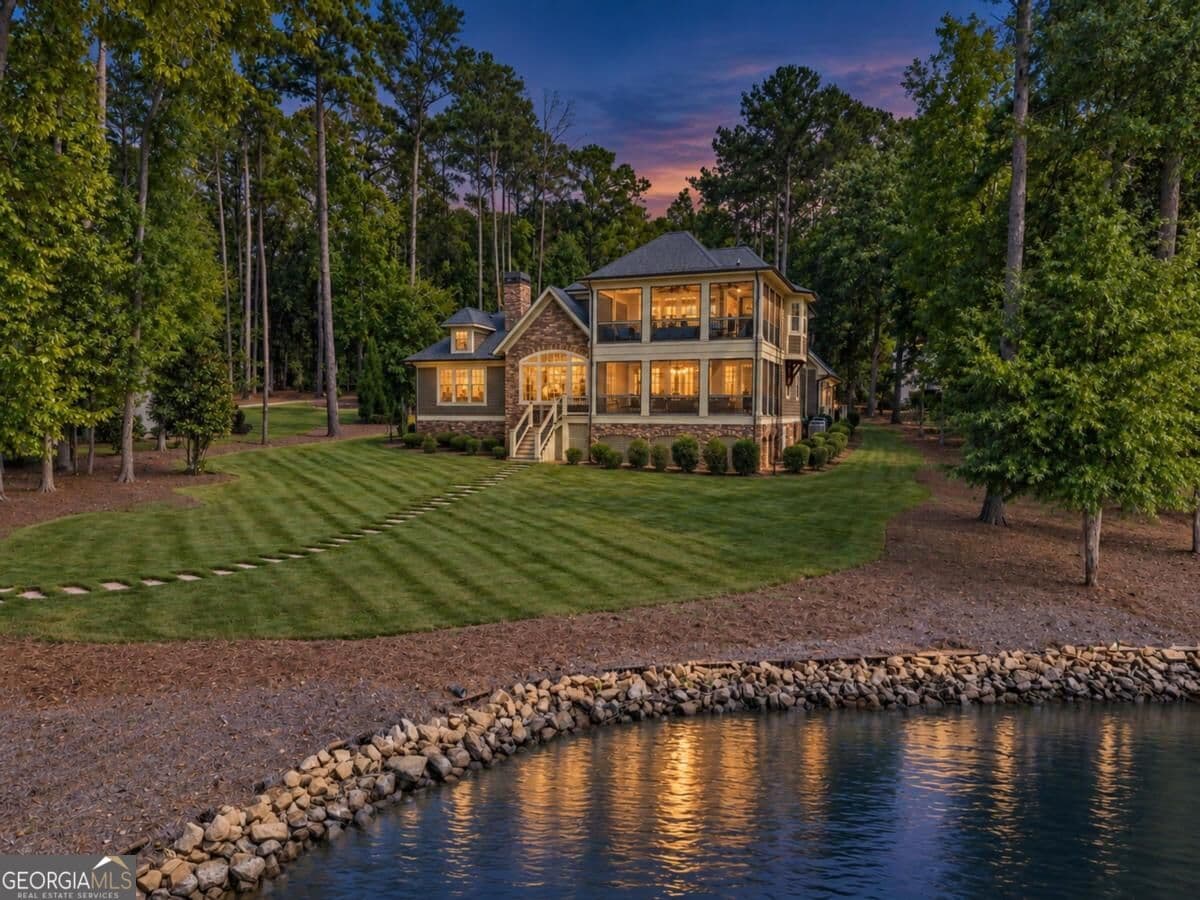 3 bedroom, 3 bathroom, 4,419 sq ft single family residence for sale at 131 Carolyn Drive, Eatonton, GA 31024 — photo 2