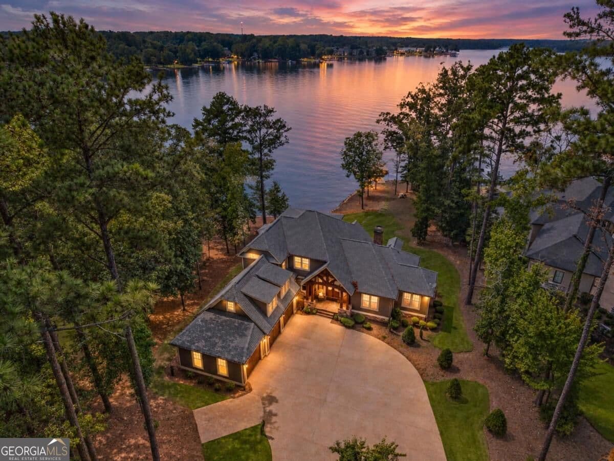 3 bedroom, 3 bathroom, 4,419 sq ft single family residence for sale at 131 Carolyn Drive, Eatonton, GA 31024