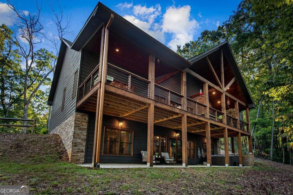 5 bedroom, 4 bathroom, 3,012 sq ft cabin,single family residence for sale at 1081 Dills Road, Blue Ridge, GA 30513 — photo 10