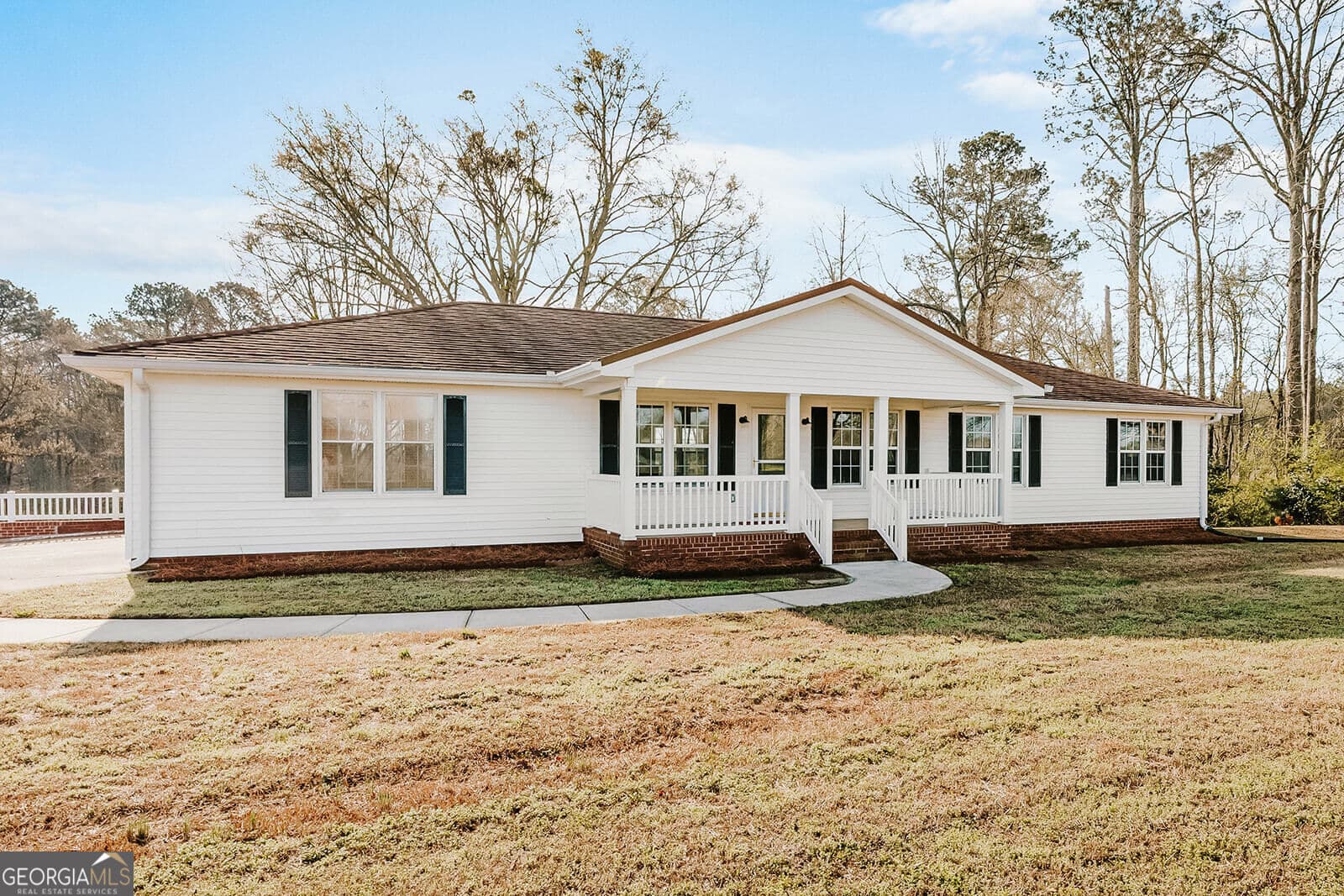 5 bedroom, 3 bathroom, 3,328 sq ft single family residence for sale at 674 Yancey Road, Arnoldsville, GA 30619 — photo 2