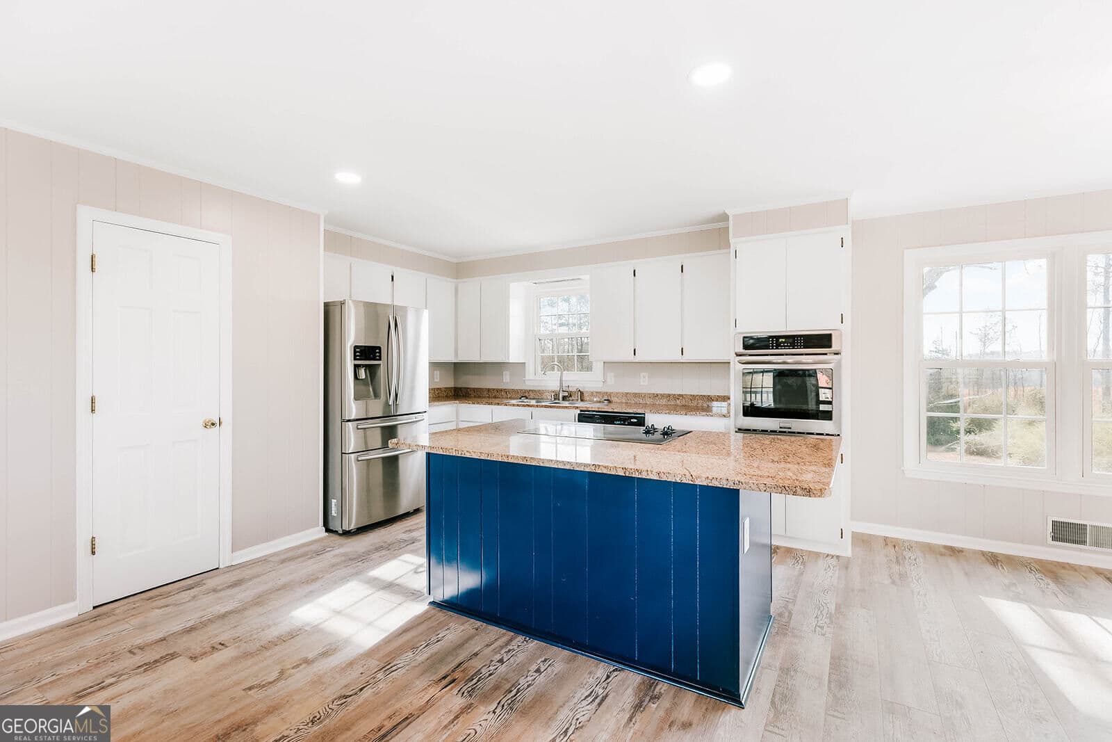 5 bedroom, 3 bathroom, 3,328 sq ft single family residence for sale at 674 Yancey Road, Arnoldsville, GA 30619 — photo 6