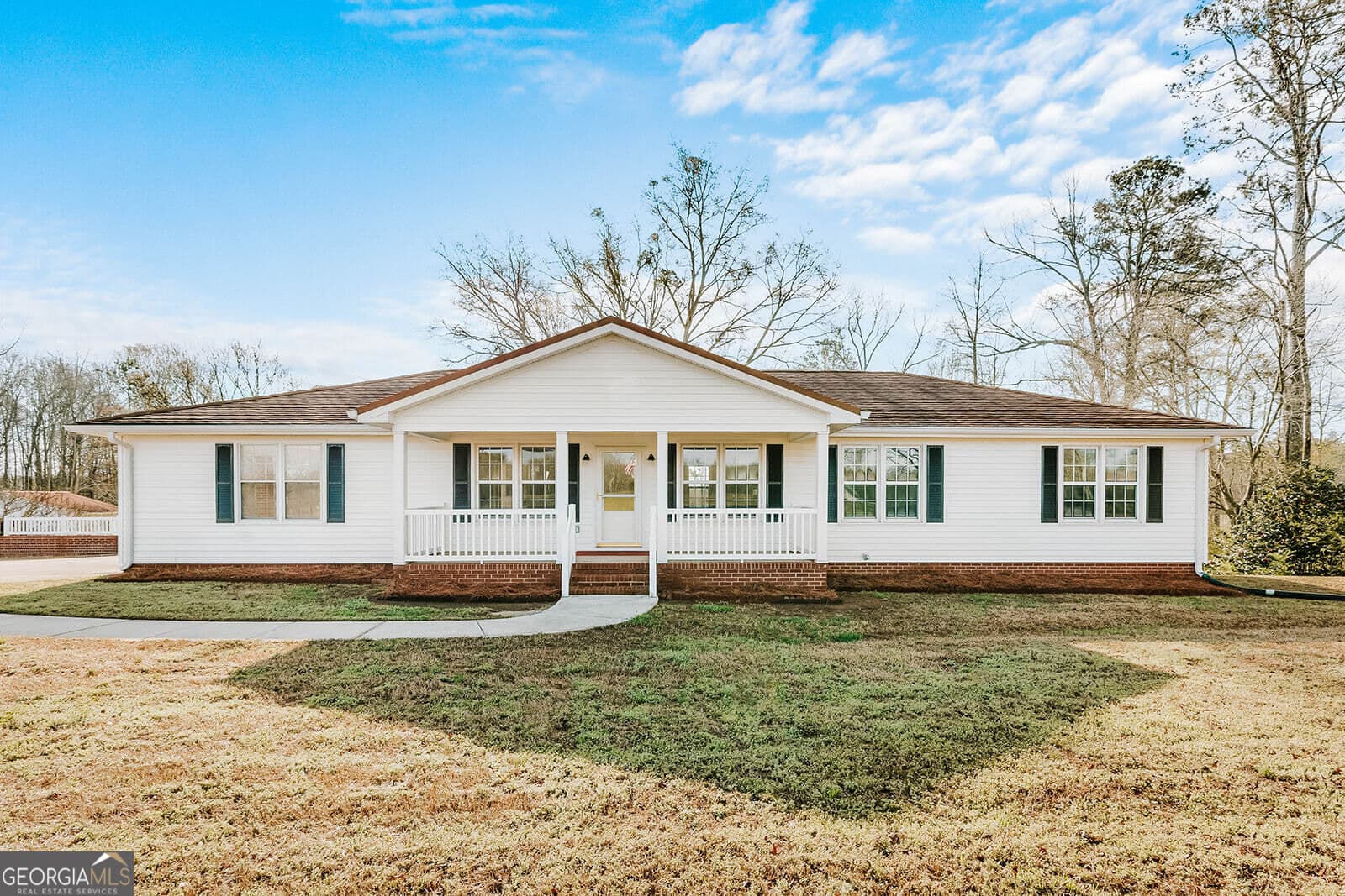 5 bedroom, 3 bathroom, 3,328 sq ft single family residence for sale at 674 Yancey Road, Arnoldsville, GA 30619 — photo 1 of 65