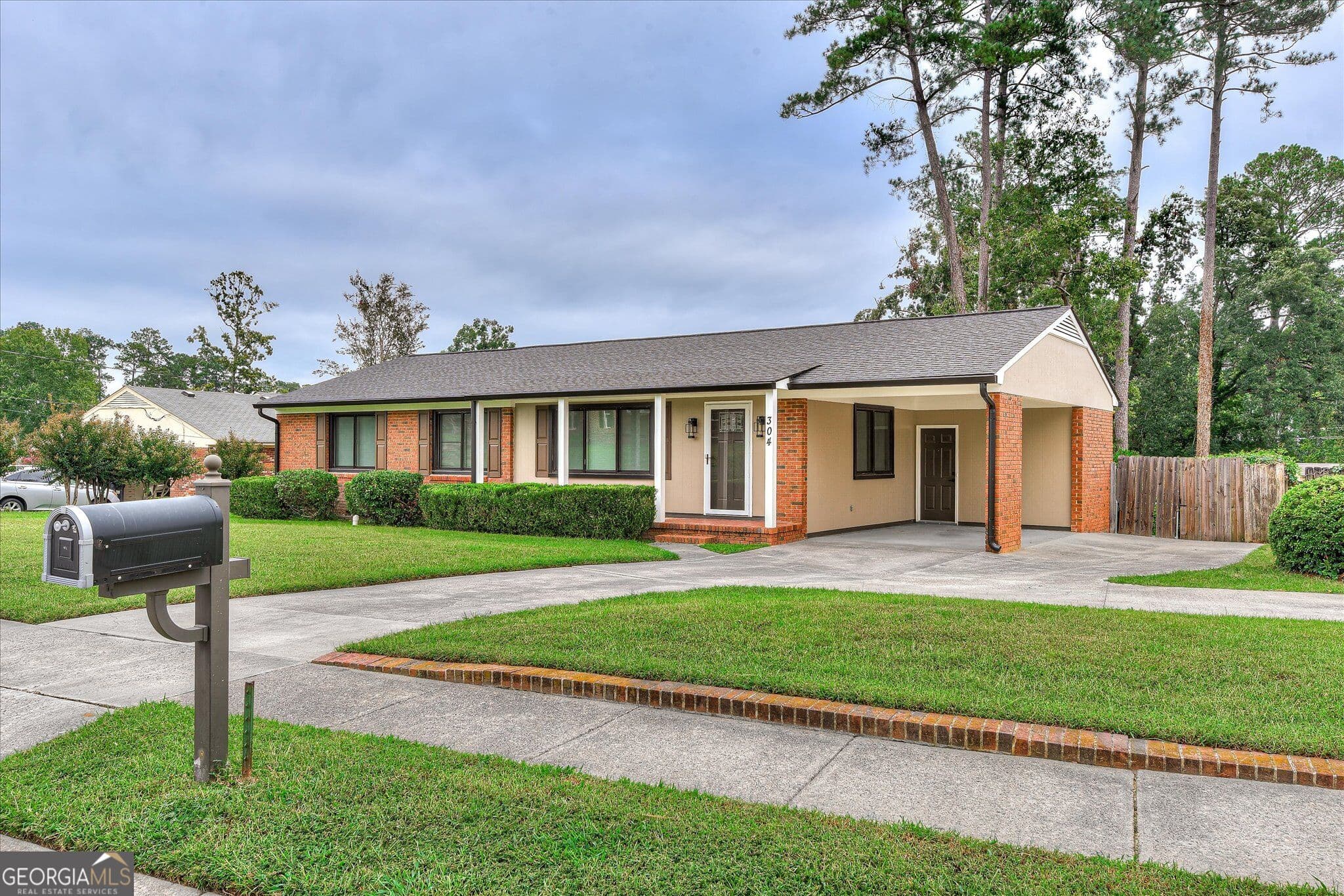 3 bedroom, 2 bathroom single family residence for sale at 304 Kings Chapel Road, Augusta, GA 30907