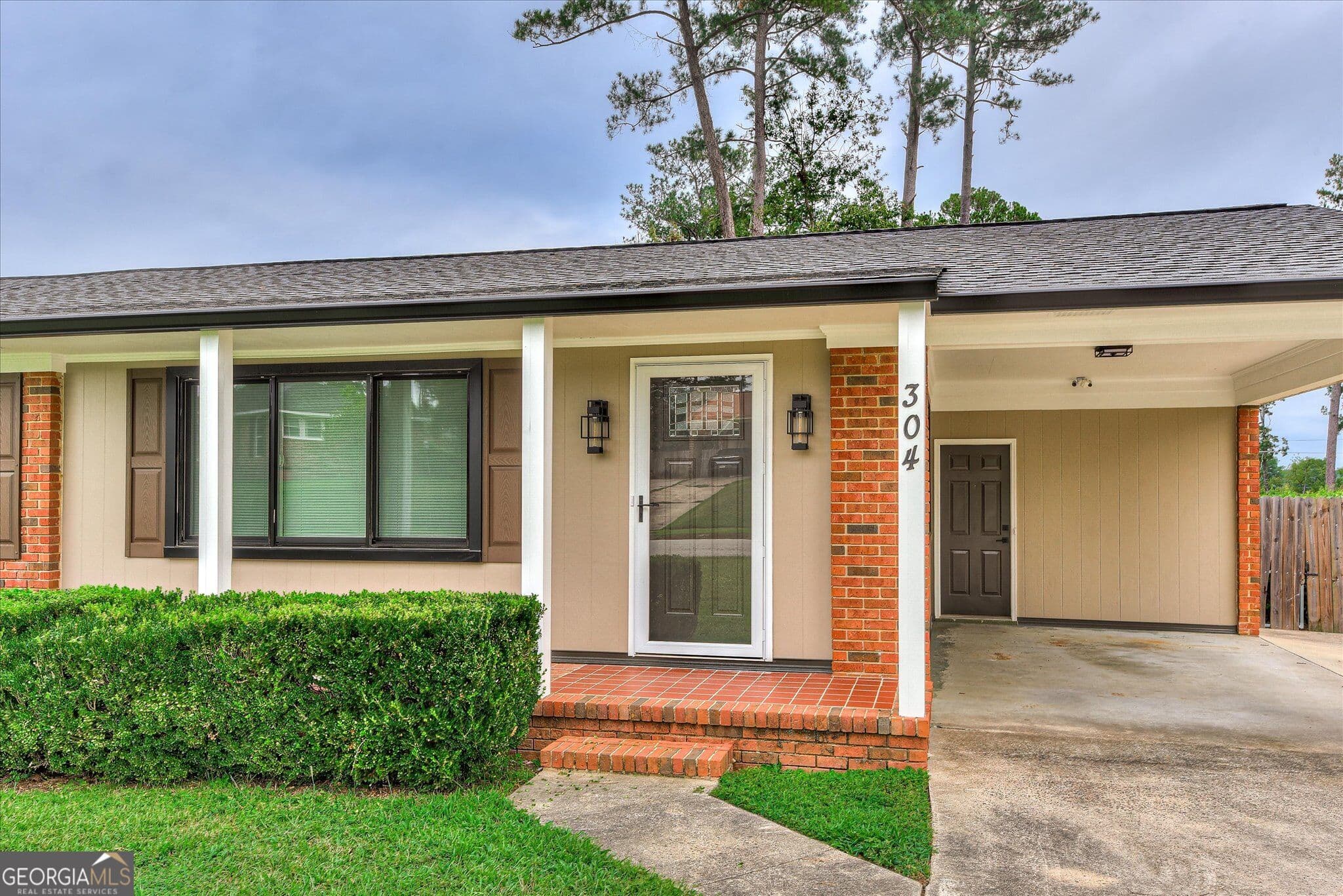 3 bedroom, 2 bathroom single family residence for sale at 304 Kings Chapel Road, Augusta, GA 30907 — photo 5