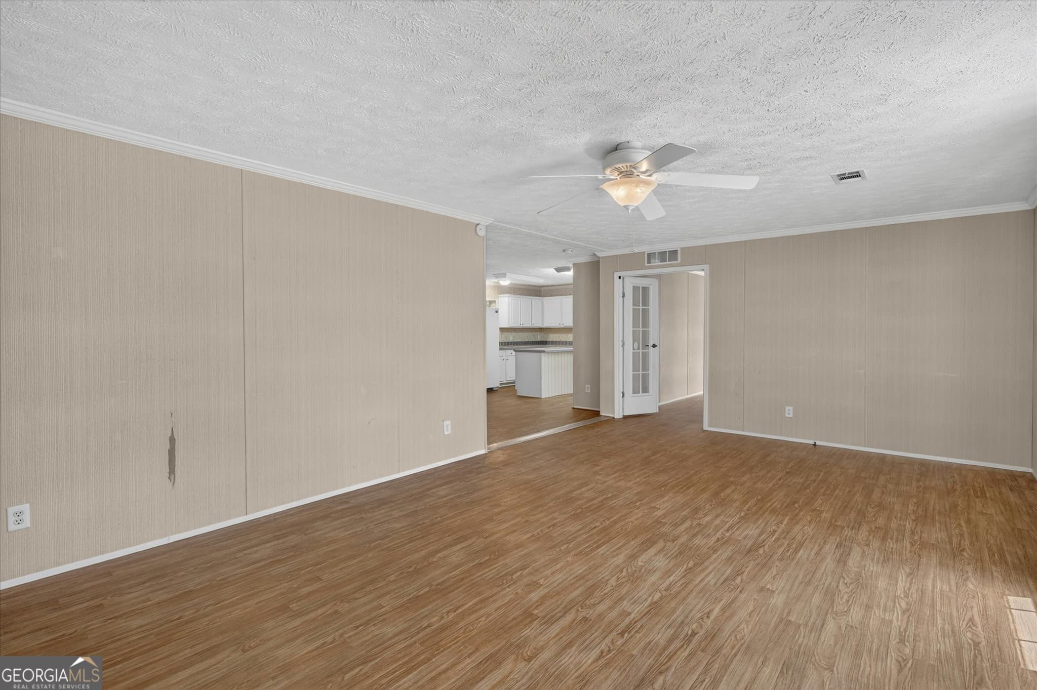 3 bedroom, 2 bathroom, 2,304 sq ft manufactured home,single family residence for sale at 27418 GA-46, Ellabell, GA 31308 — photo 9