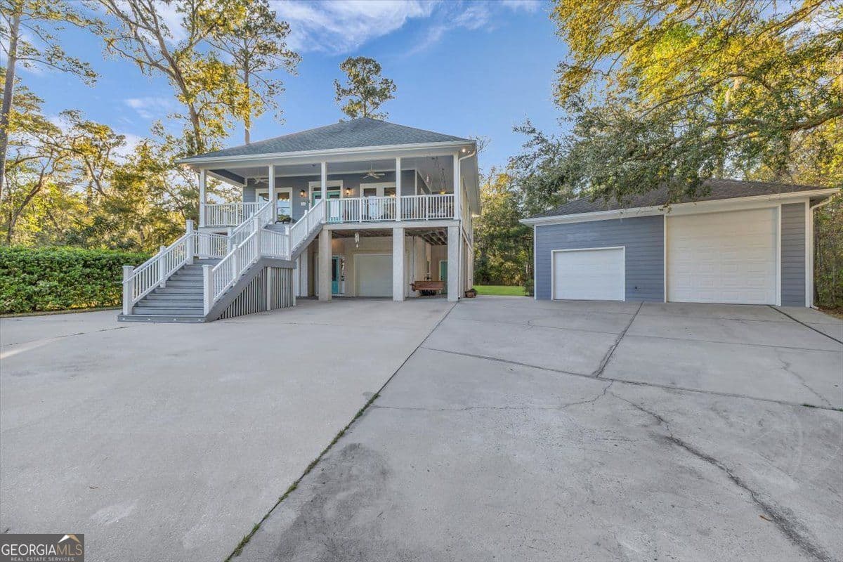 3 bedroom, 3 bathroom, 2,000 sq ft single family residence for sale at 1039 Shell Point Cove Road, Townsend, GA 31331 — photo 2