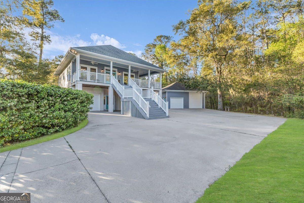 3 bedroom, 3 bathroom, 2,000 sq ft single family residence for sale at 1039 Shell Point Cove Road, Townsend, GA 31331 — photo 4