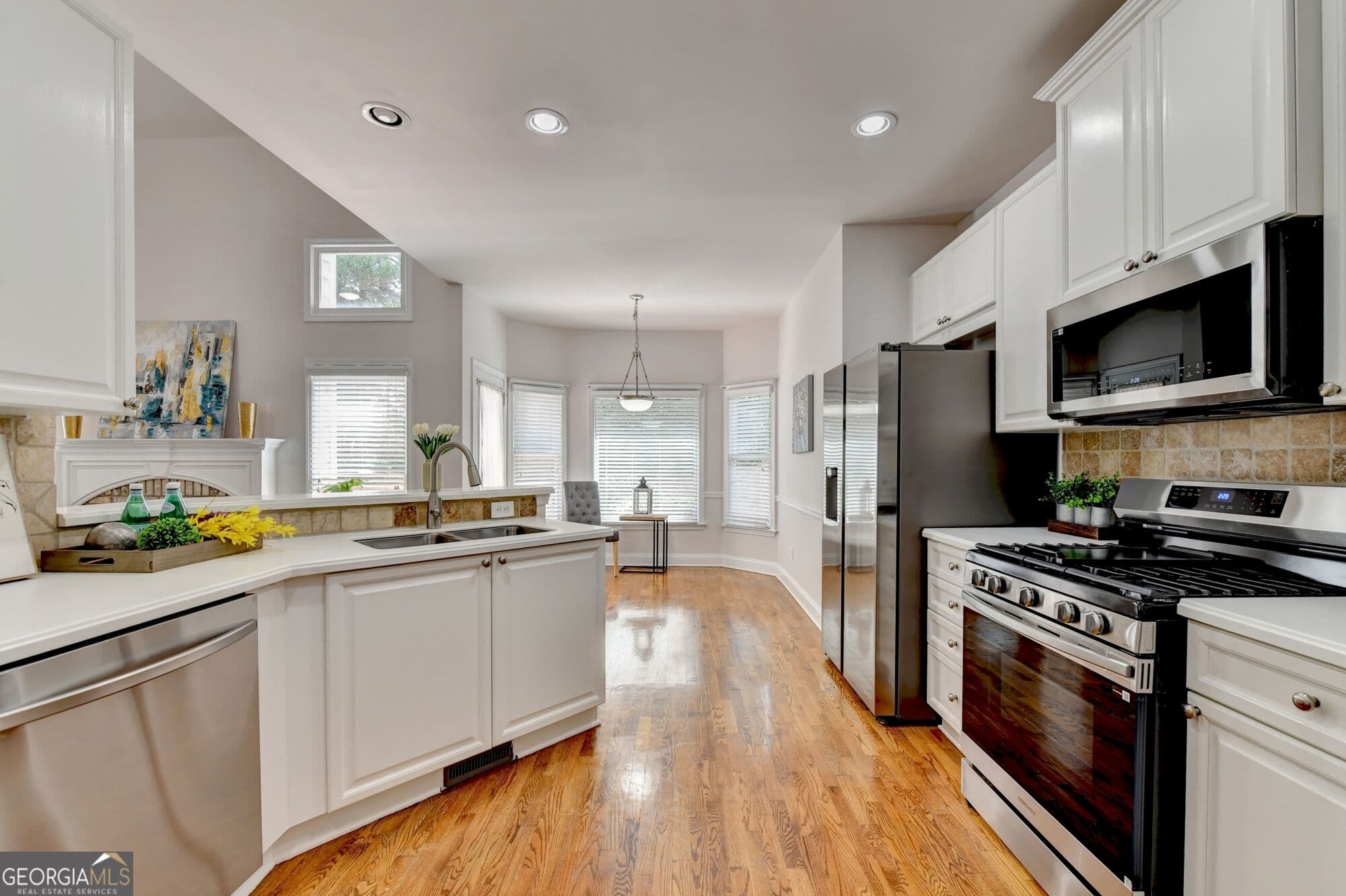 5 bedroom, 4 bathroom, 4,018 sq ft single family residence for sale at 455 Hillcrest View Drive, Suwanee, GA 30024 — photo 10