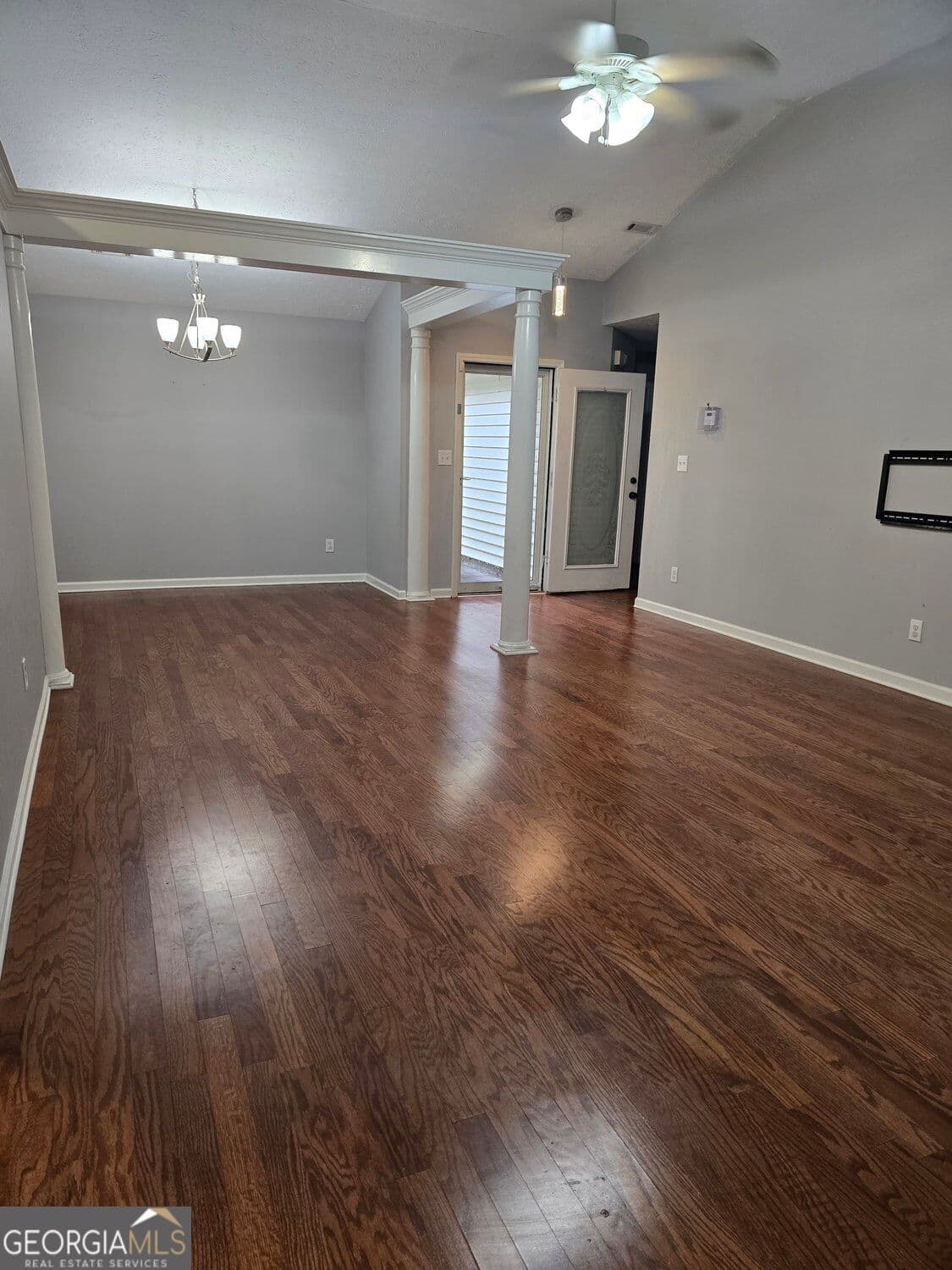 3 bedroom, 2 bathroom, 1,478 sq ft single family residence for sale at 135 Gingerbread Place, Fayetteville, GA 30214 — photo 2