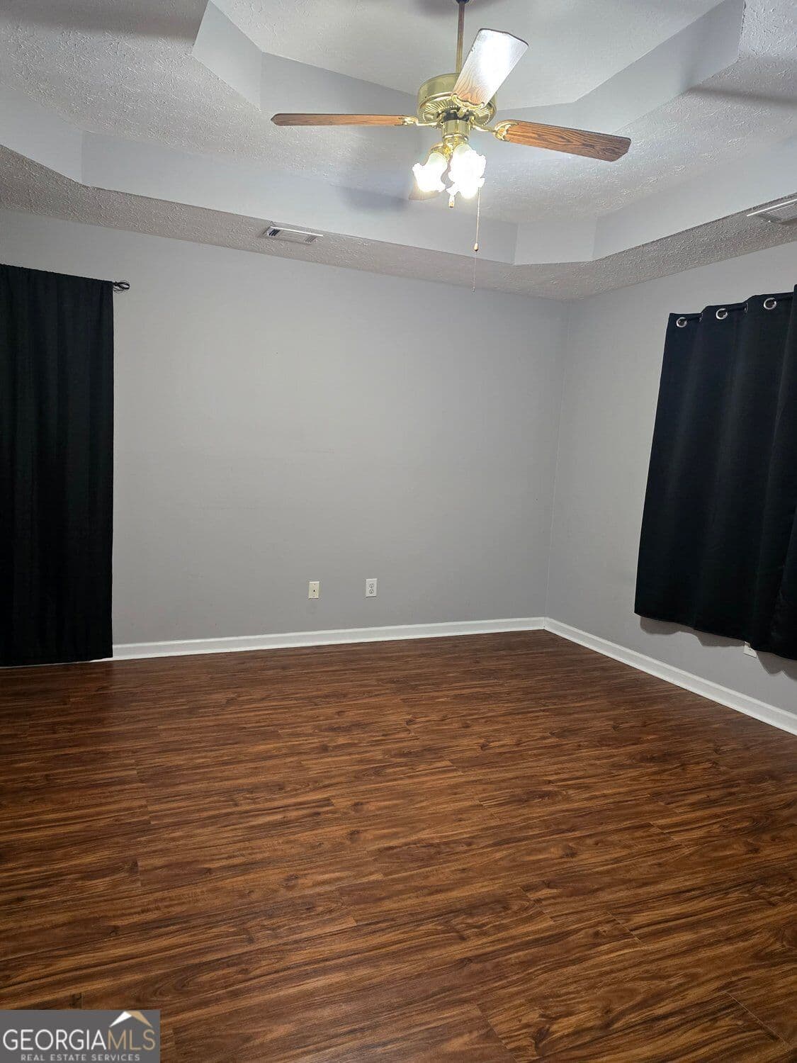 3 bedroom, 2 bathroom, 1,478 sq ft single family residence for sale at 135 Gingerbread Place, Fayetteville, GA 30214 — photo 7