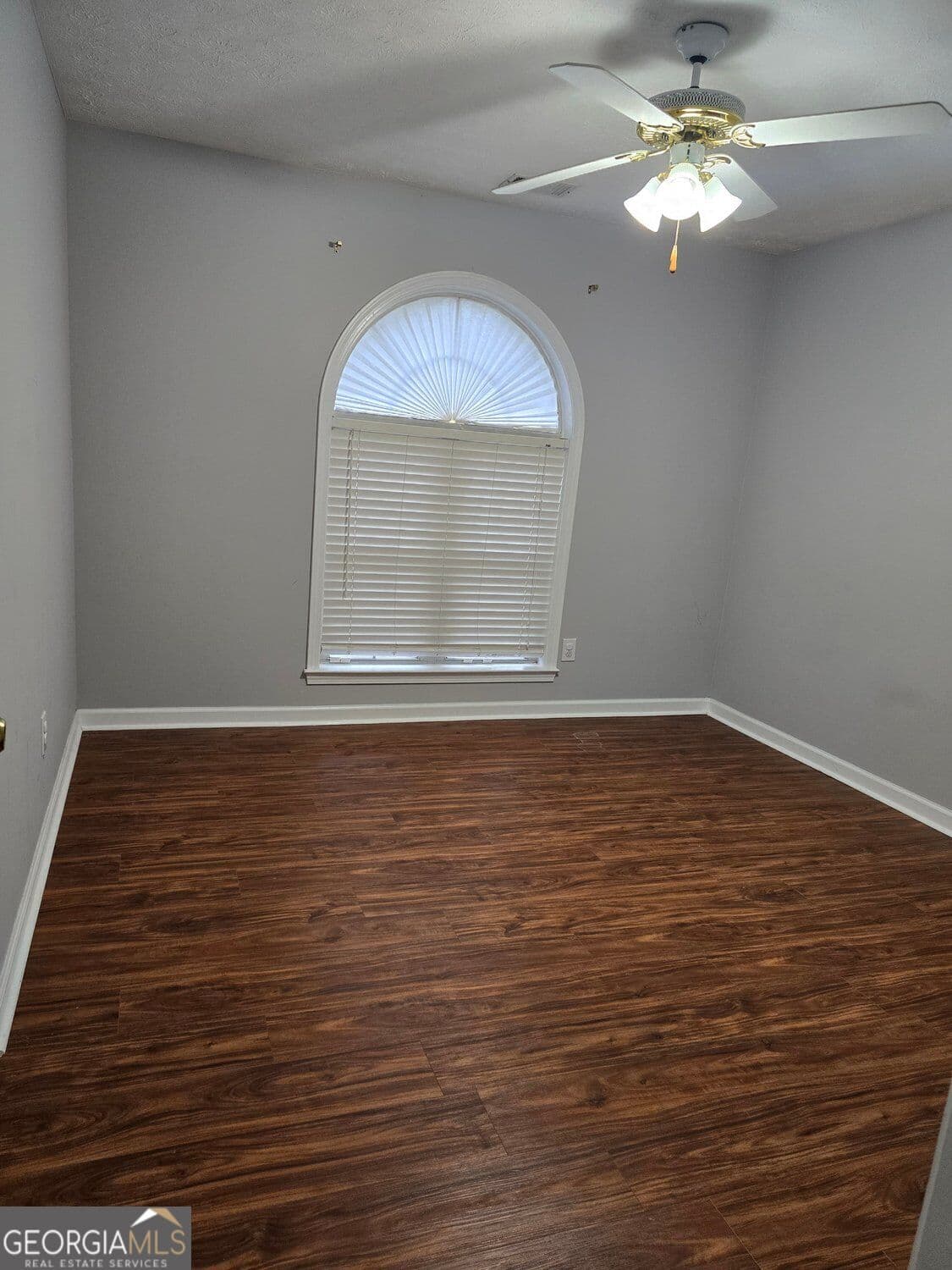 3 bedroom, 2 bathroom, 1,478 sq ft single family residence for sale at 135 Gingerbread Place, Fayetteville, GA 30214 — photo 10