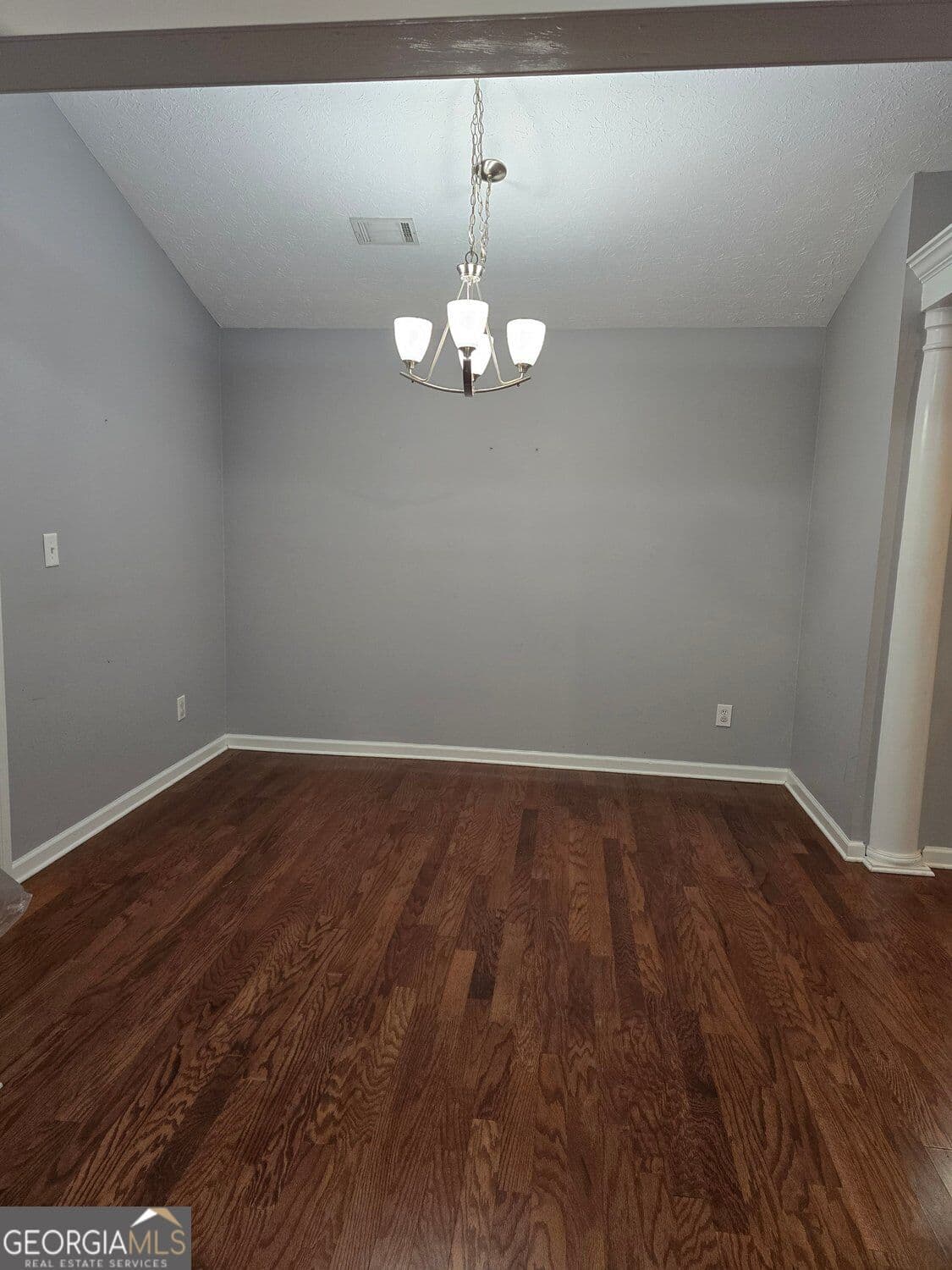 3 bedroom, 2 bathroom, 1,478 sq ft single family residence for sale at 135 Gingerbread Place, Fayetteville, GA 30214 — photo 4
