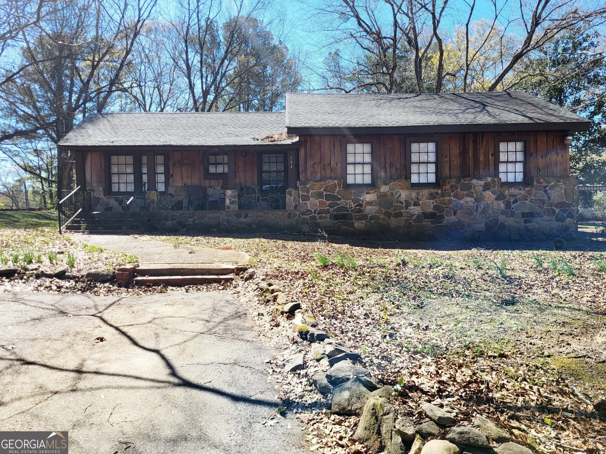 2 bedroom, 2 bathroom single family residence sold at 104 Jarrett Street, Valley, AL 36854