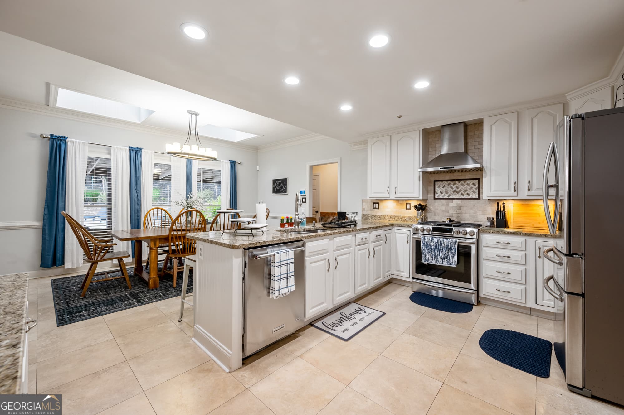 4 bedroom, 3.5 bathroom single family residence for rent at 29 Dean Road, Cartersville, GA 30121 for $24,656 a month — photo 9