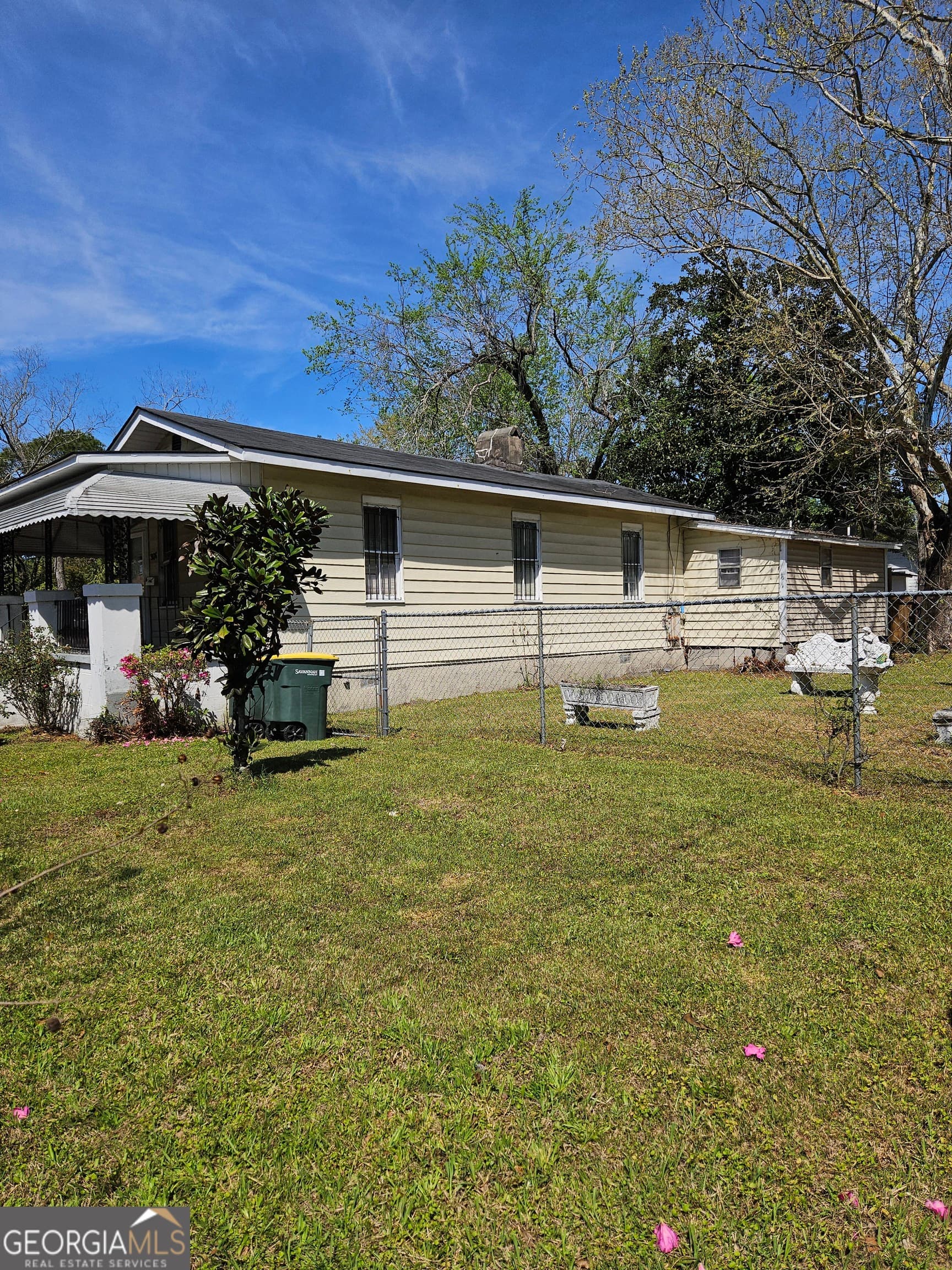 3 bedroom, 2 bathroom, 1,170 sq ft single family residence for sale at 906 E 38th Street, Savannah, GA 31401 — photo 8