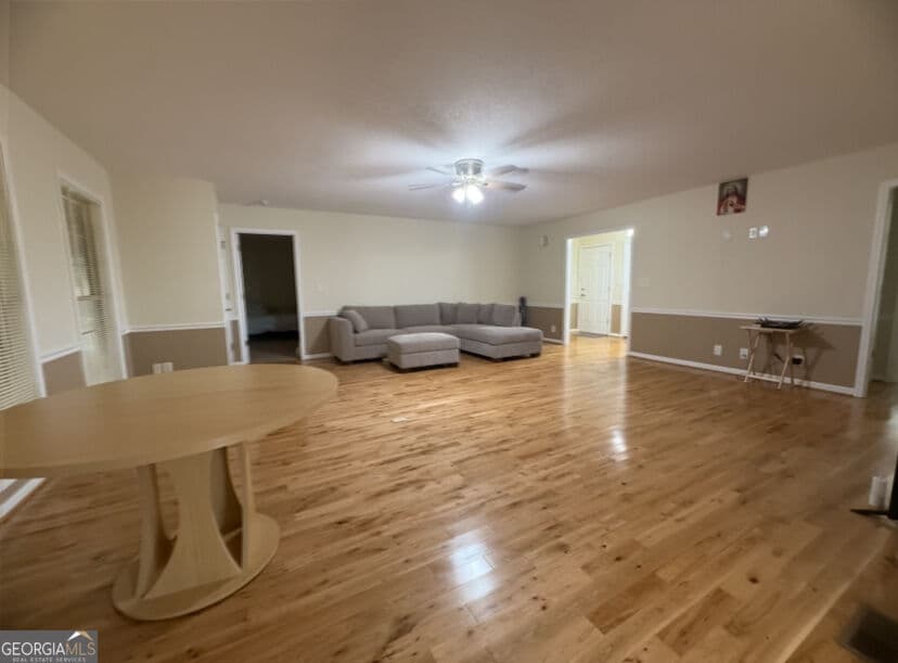 3 bedroom, 2 bathroom, 1,556 sq ft single family residence for rent at 70 Golden Oaks Drive, Hartwell, GA 30643 for $2,300 a month — photo 5